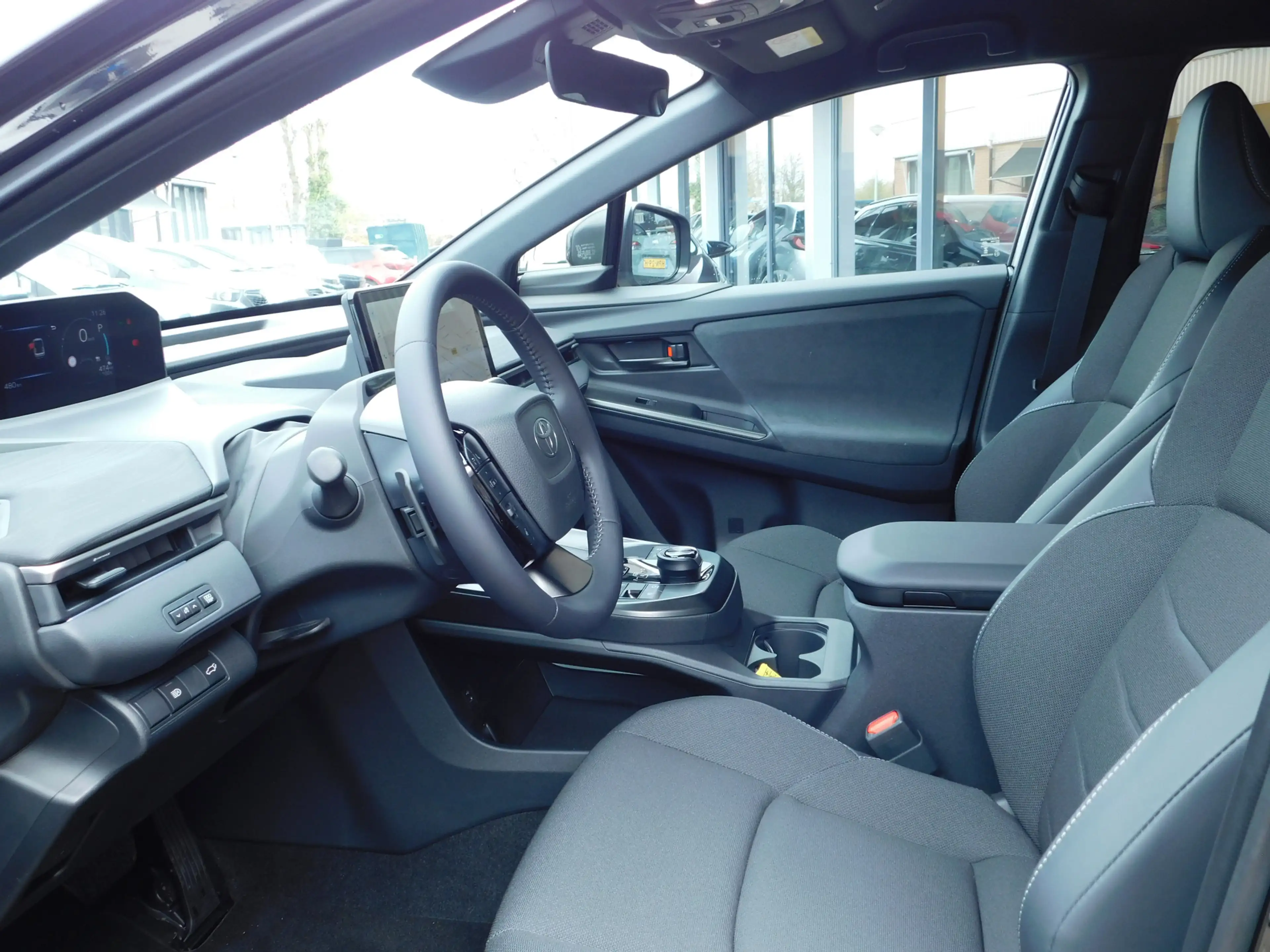 Toyota C-HR+ First Edition 77 kWh — photo 13