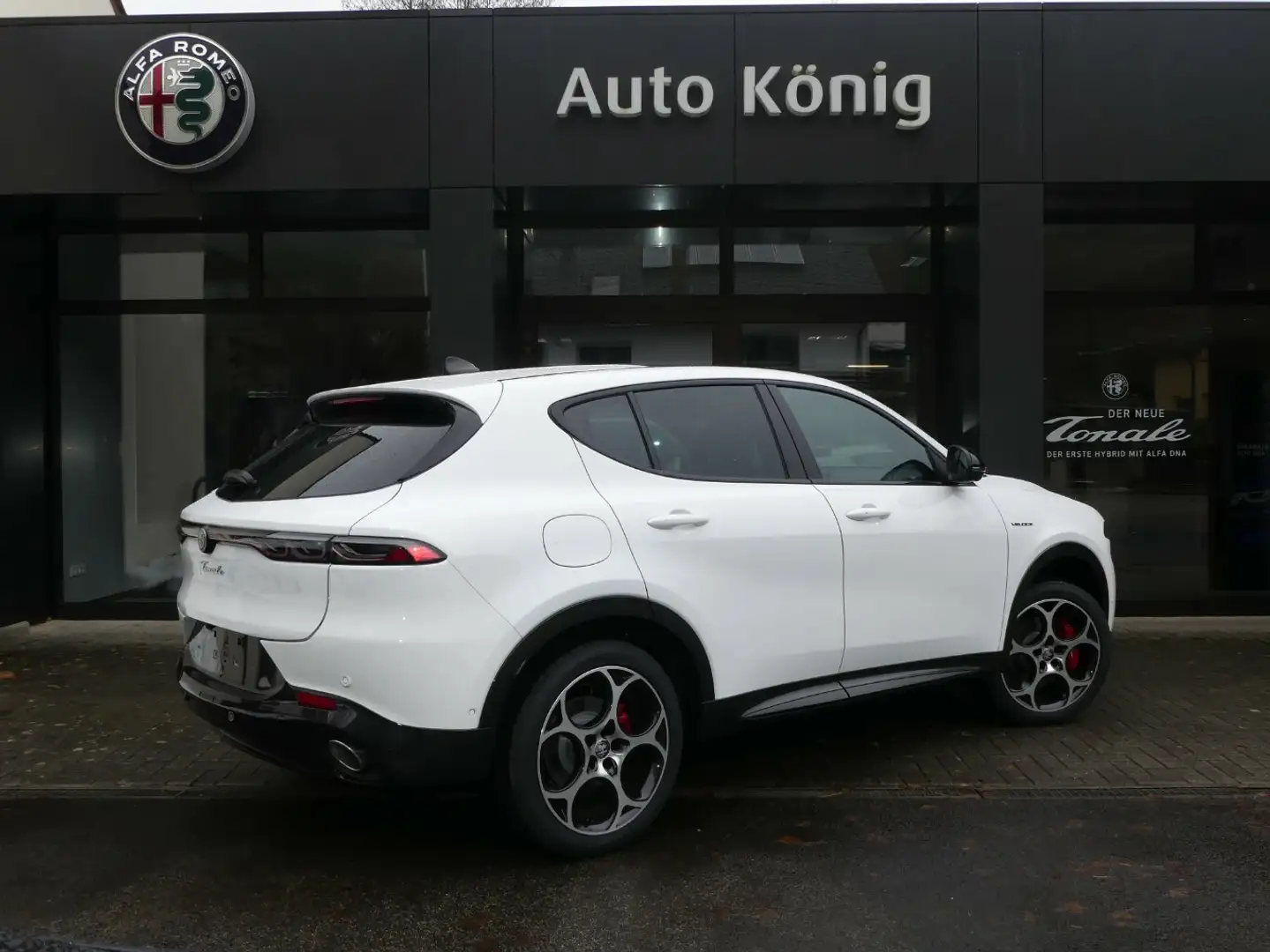 Alfa Romeo Tonale Veloce 1.3T MultiAir PlugIn-Hybrid Q4 bijela - 2