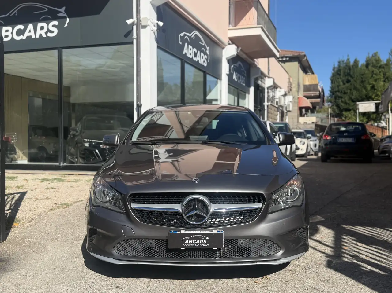 Mercedes-Benz CLA 200