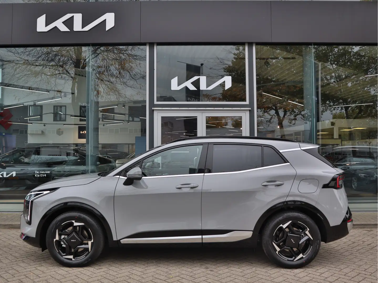 Kia Sportage 1.6 T-GDi Hybrid DynamicPlusLine DIRECT LEVERBAAR Gris - 2