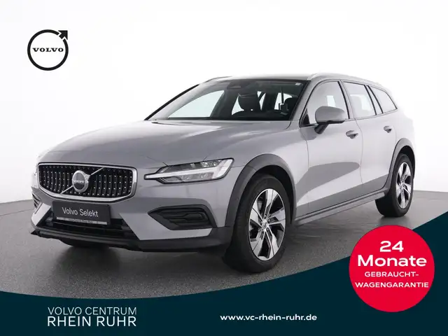 Volvo V60 Cross Country B4 AWD Plus Plus+WINTERPAK+AHK+
