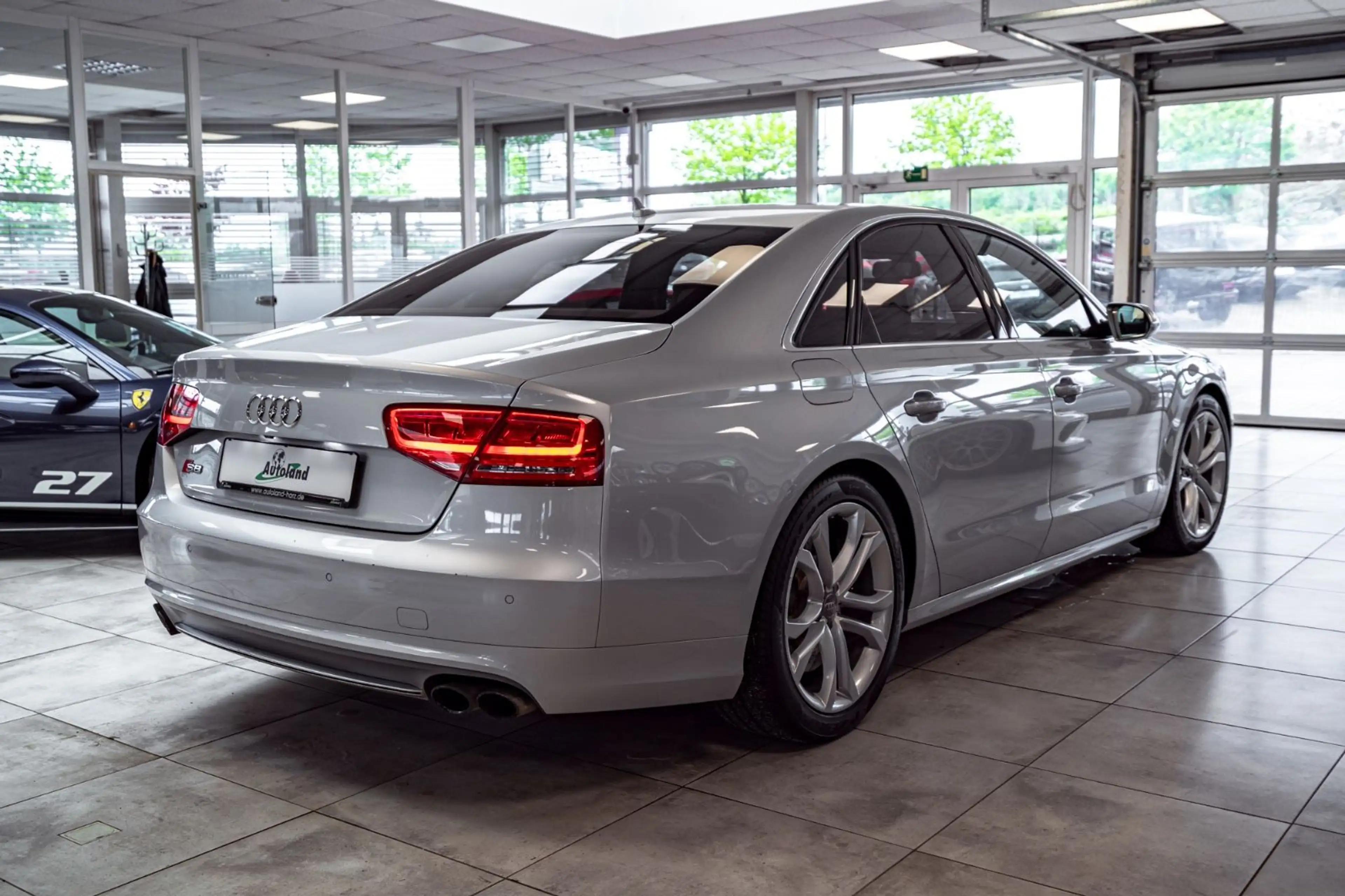 Audi S8 4.0 Quattro*Keramik*St.Heiz*S.Dach*Massage* — photo 7