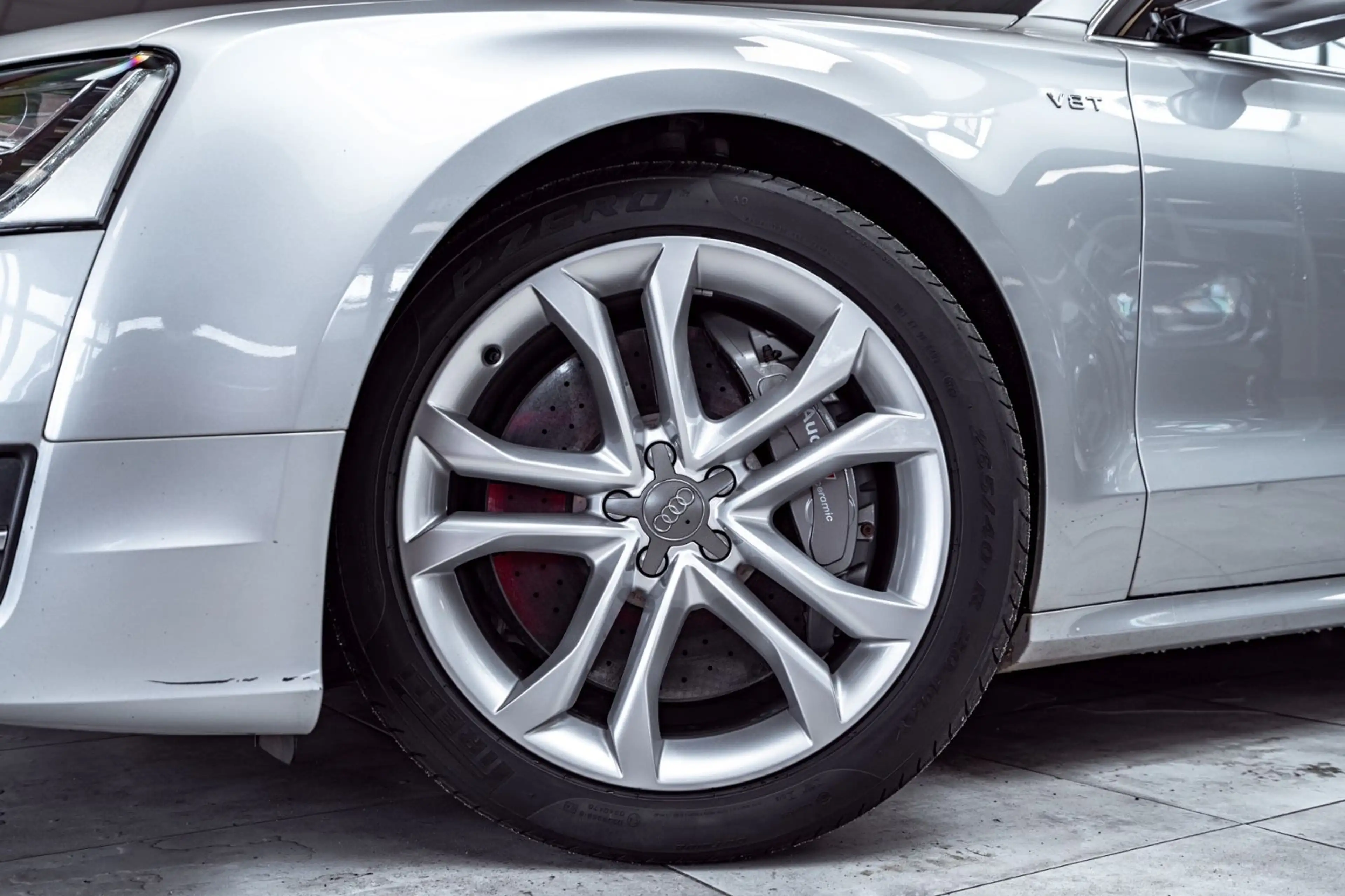 Audi S8 4.0 Quattro*Keramik*St.Heiz*S.Dach*Massage* — photo 12