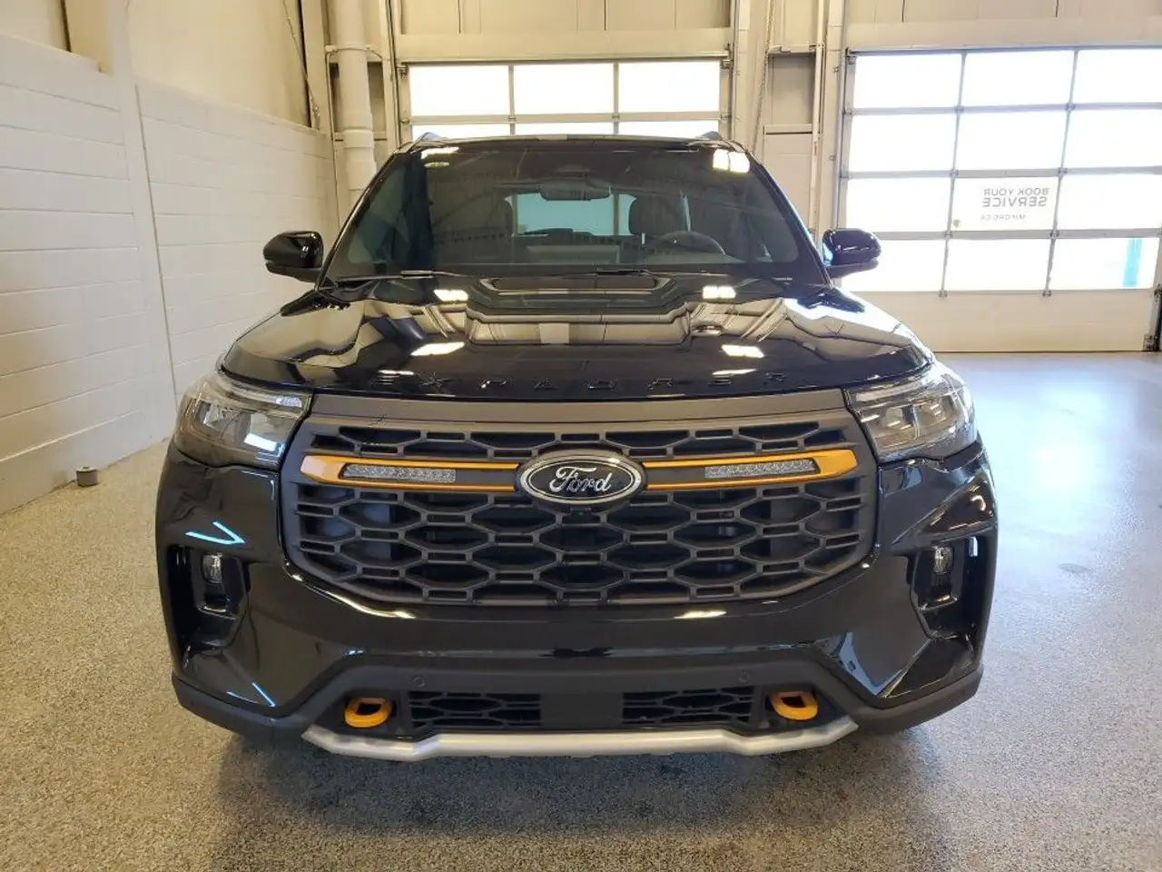 Ford Explorer снимка Ford Explorer