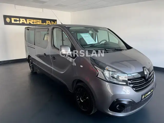 Renault Trafic view 2