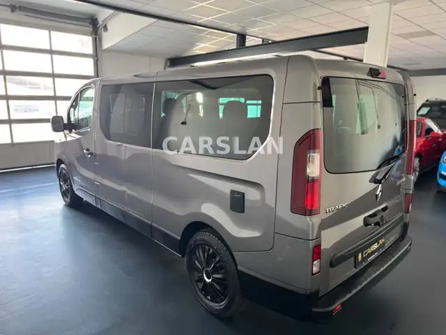 Renault Trafic view 10