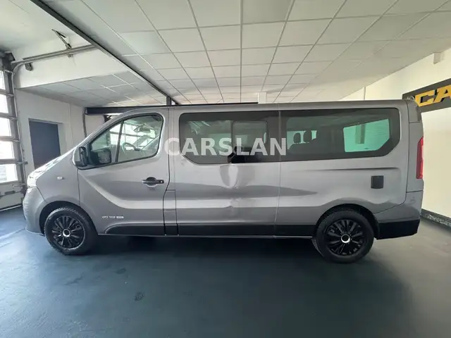 Renault Trafic view 9