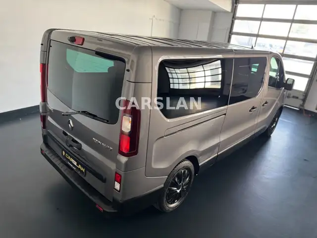 Renault Trafic view 13