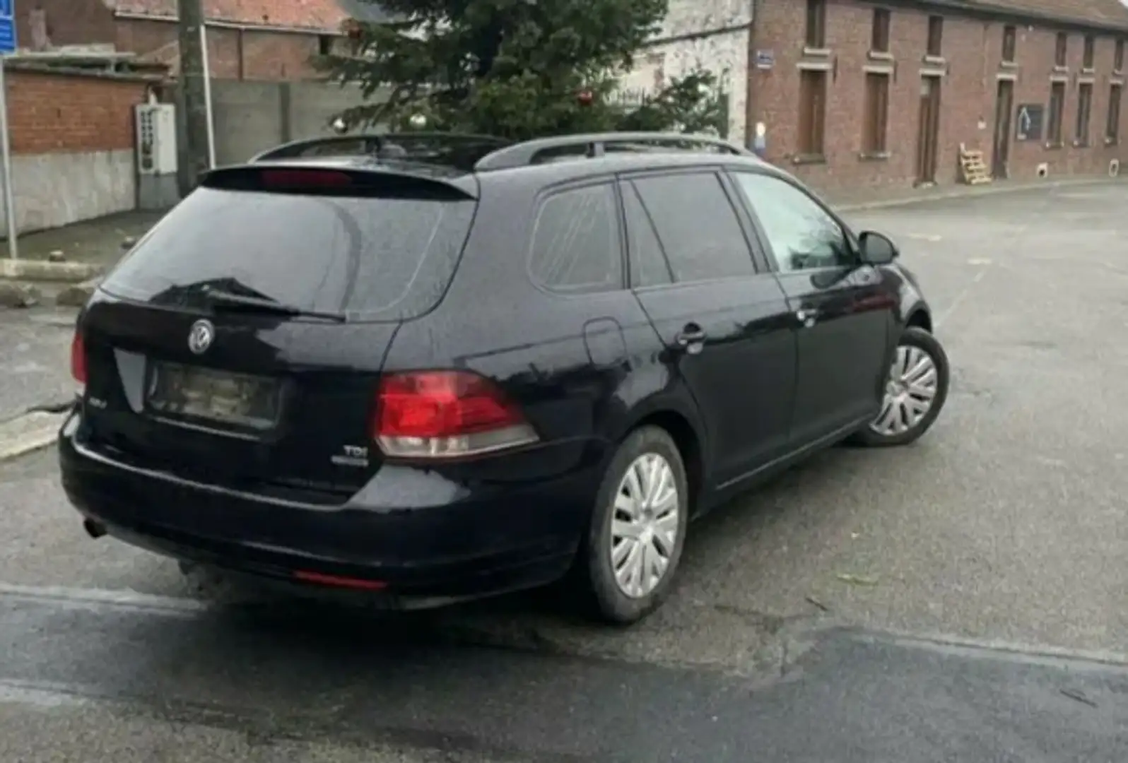 Volkswagen Golf BREAK 1.9 TBO Di - 2