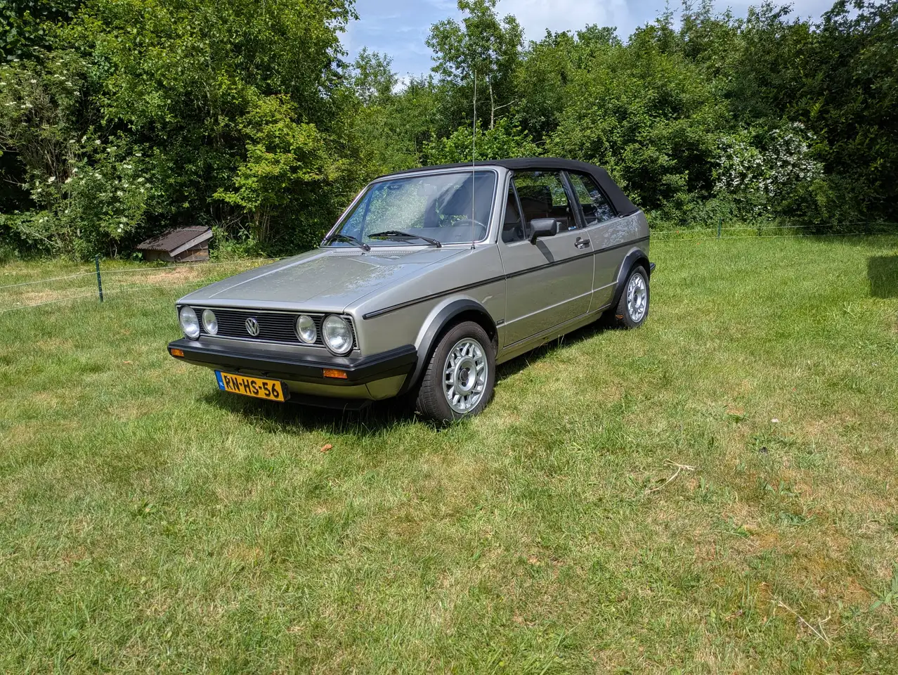 Volkswagen Golf Cabriolet 1.6, foto 1