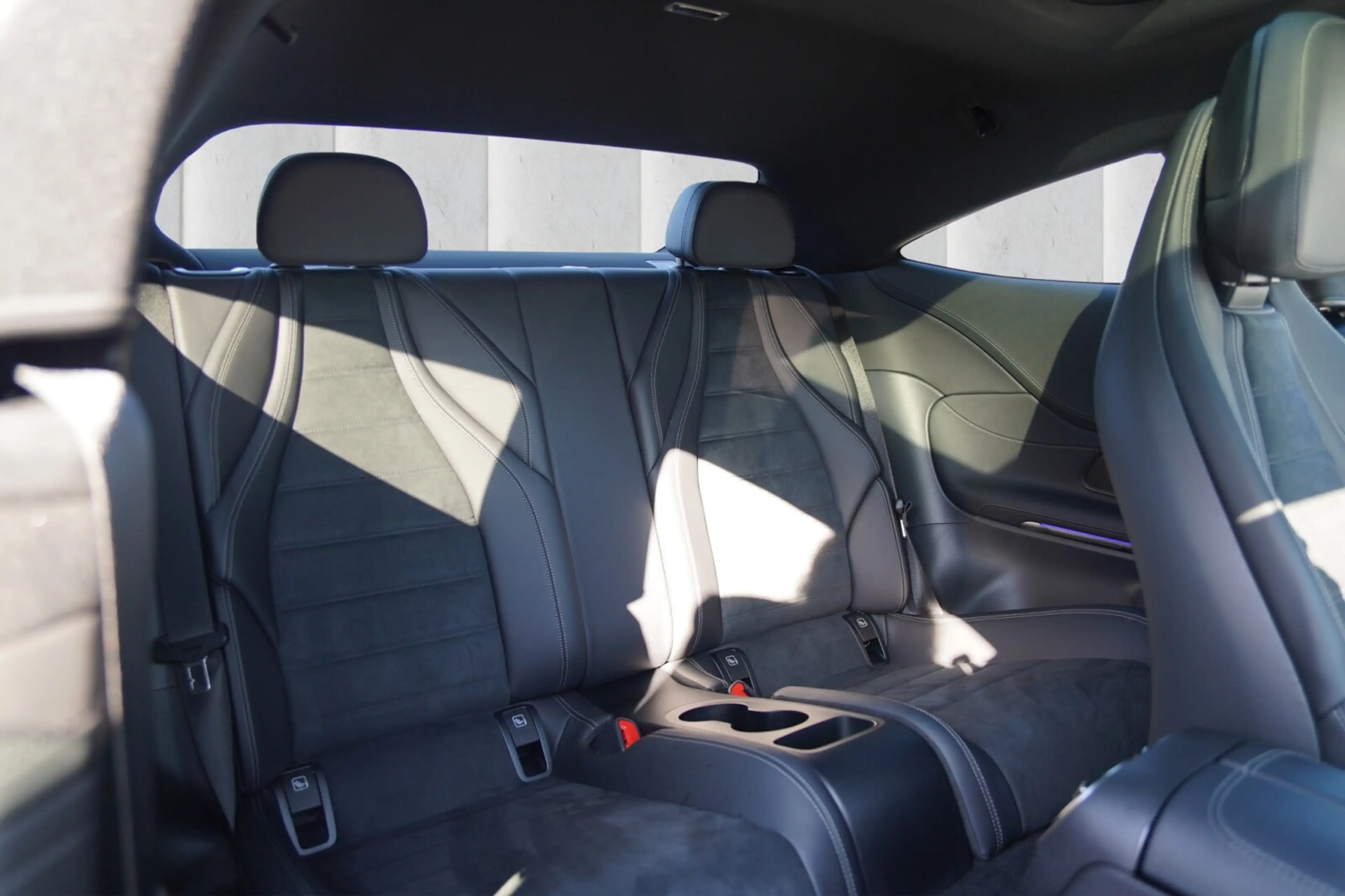 Mercedes-Benz CLE 300 CLE 300 e Coupe AMG Line Panorama DIGITAL LIGHT — photo 10