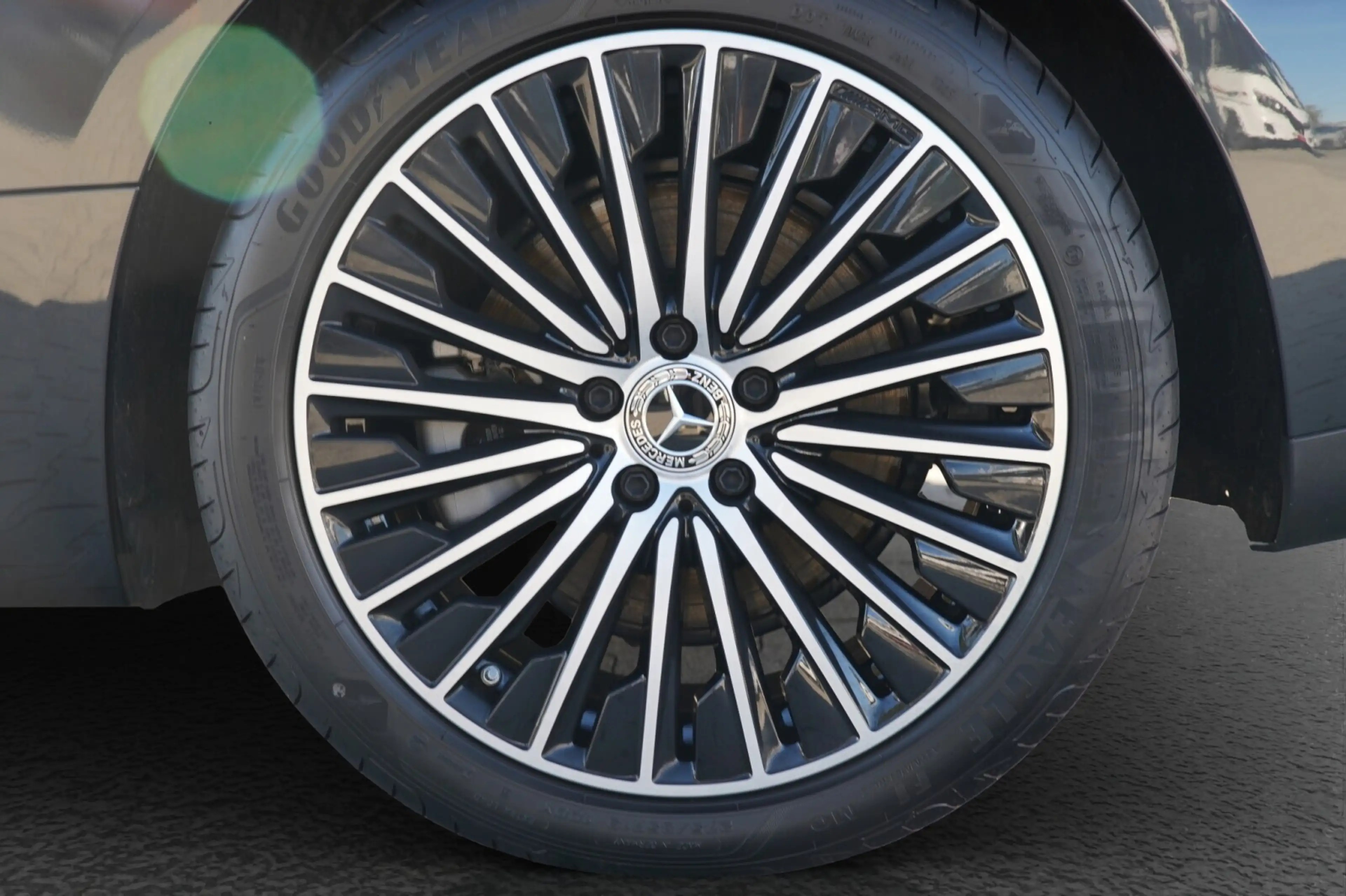 Mercedes-Benz CLE 300 CLE 300 e Coupe AMG Line Panorama DIGITAL LIGHT — photo 5