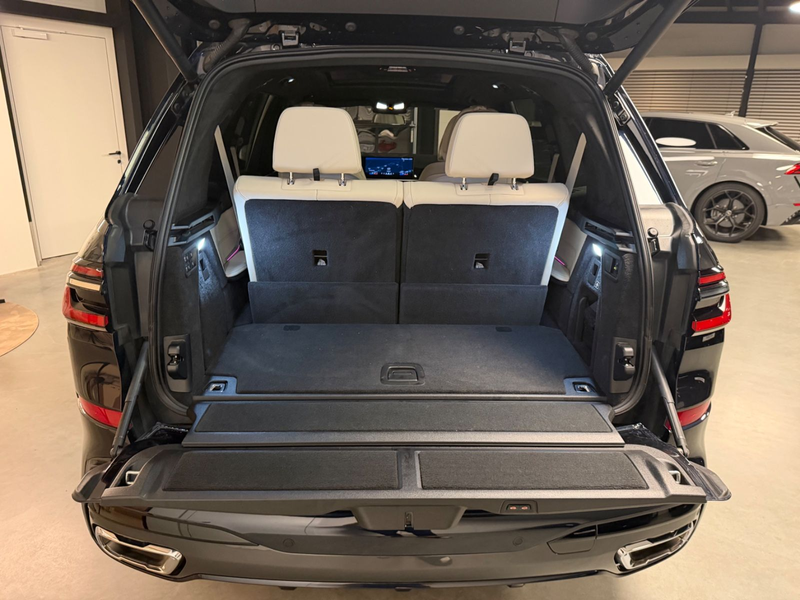 BMW X7 xDrive/M Sport/Exklusiv/Kristall/Sky/6sitz/22 — photo 8