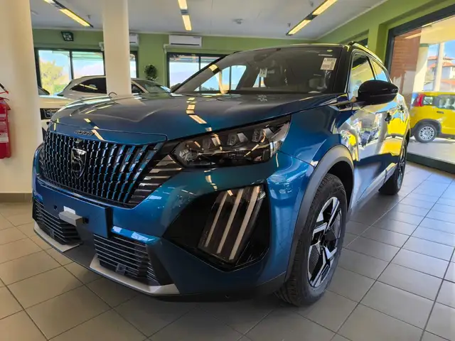 Peugeot 2008 1.2 hybrid GT 136cv e-dcs6