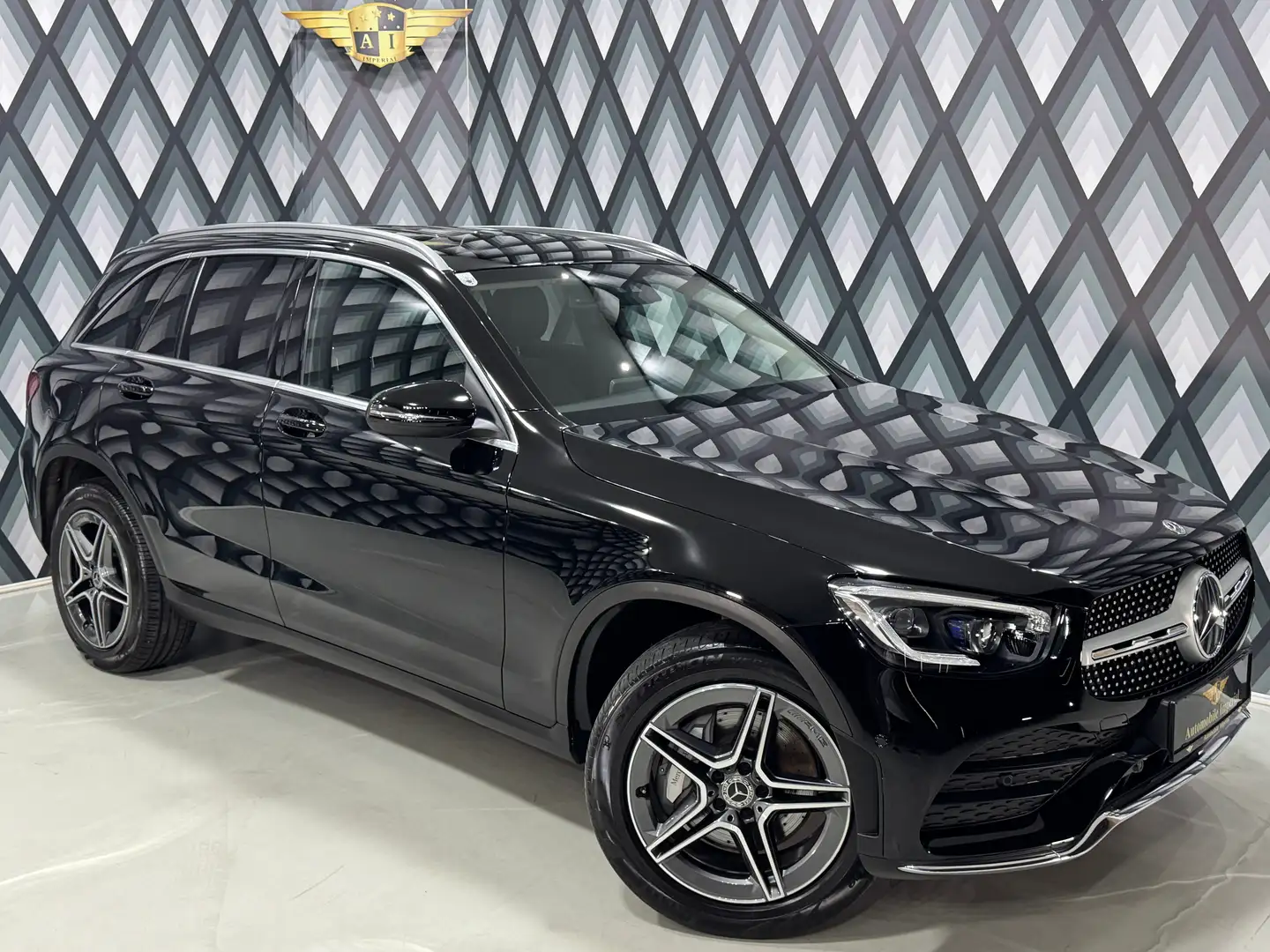 Mercedes-Benz GLC 300 e PHEV 4MATIC Aut. // AMG LINE // MULTIBEAM // Noir - 1
