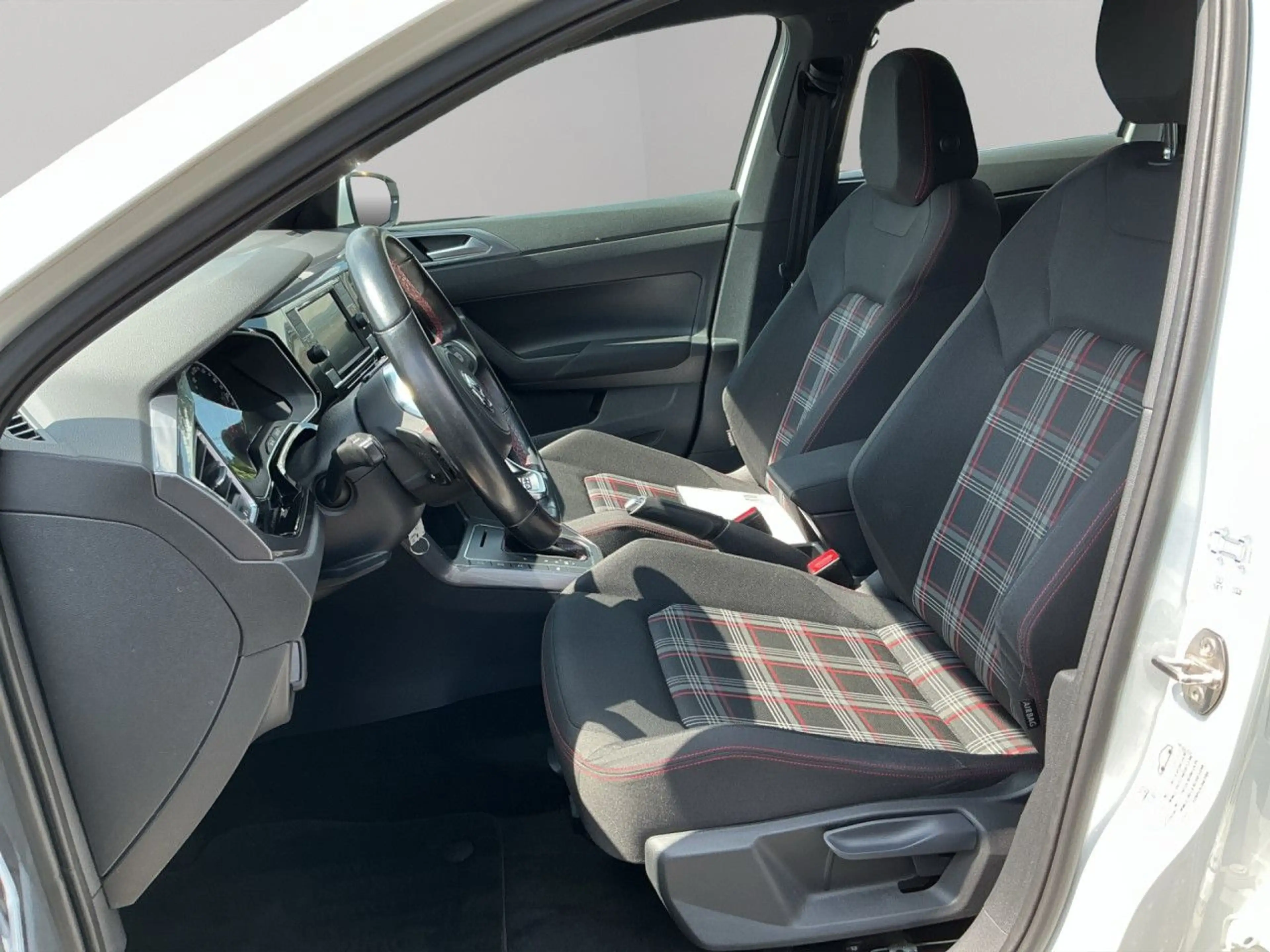 Volkswagen Polo GTI Polo 2.0 TSI DSG GTI KLIMA, ALU, PDC, SH — photo 14