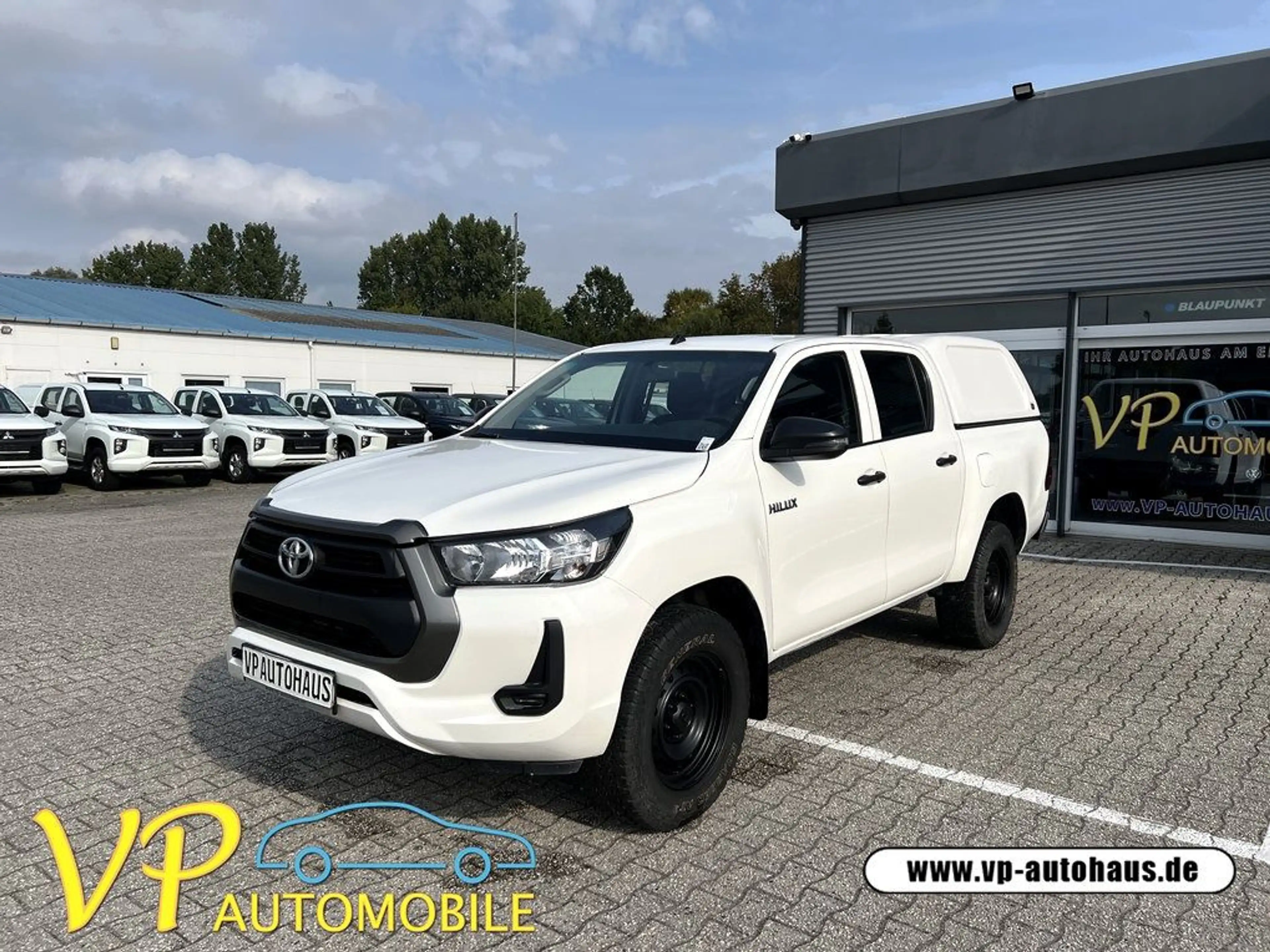 Toyota Hilux Double Cab Duty 4x4 AHK Hardtop — photo 3