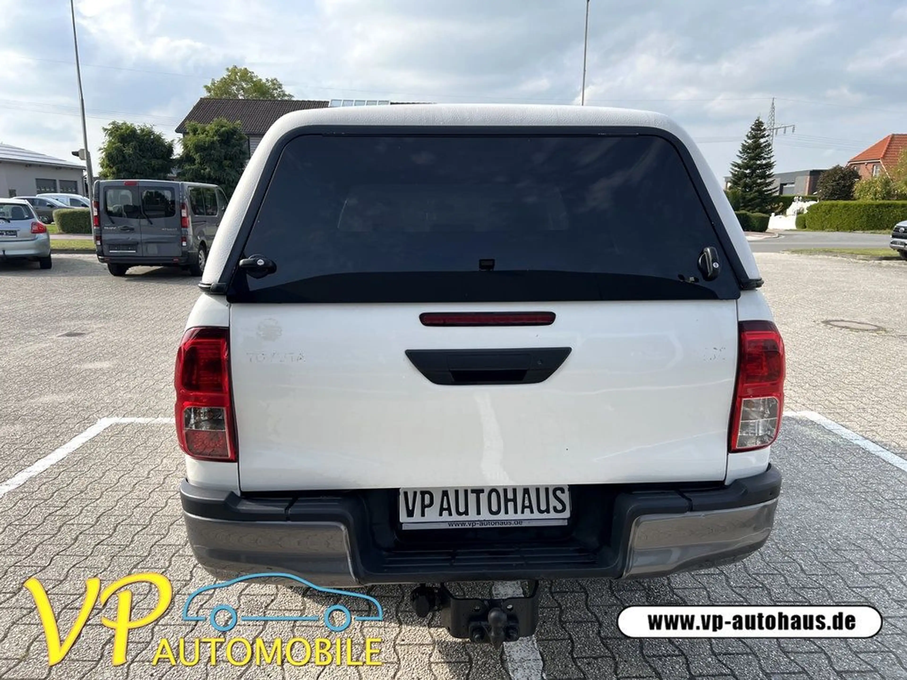 Toyota Hilux Double Cab Duty 4x4 AHK Hardtop — photo 6