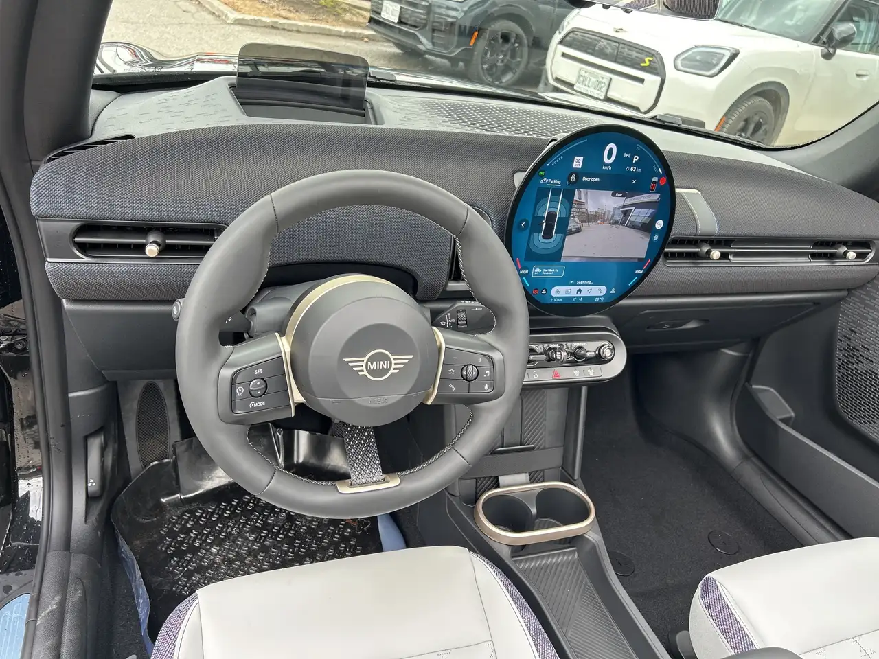 MINI Convertible снимка MINI Convertible
