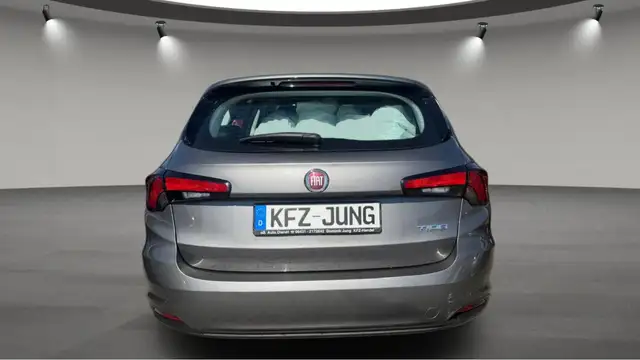 Fiat Tipo view 3