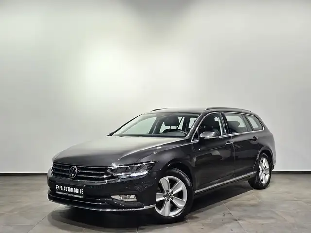 Volkswagen Passat 4Motion Sport Led Navi Leder AHK Kamera