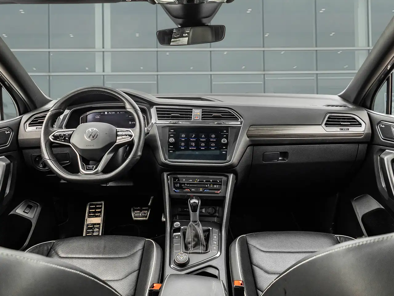 Volkswagen Tiguan снимка Volkswagen Tiguan