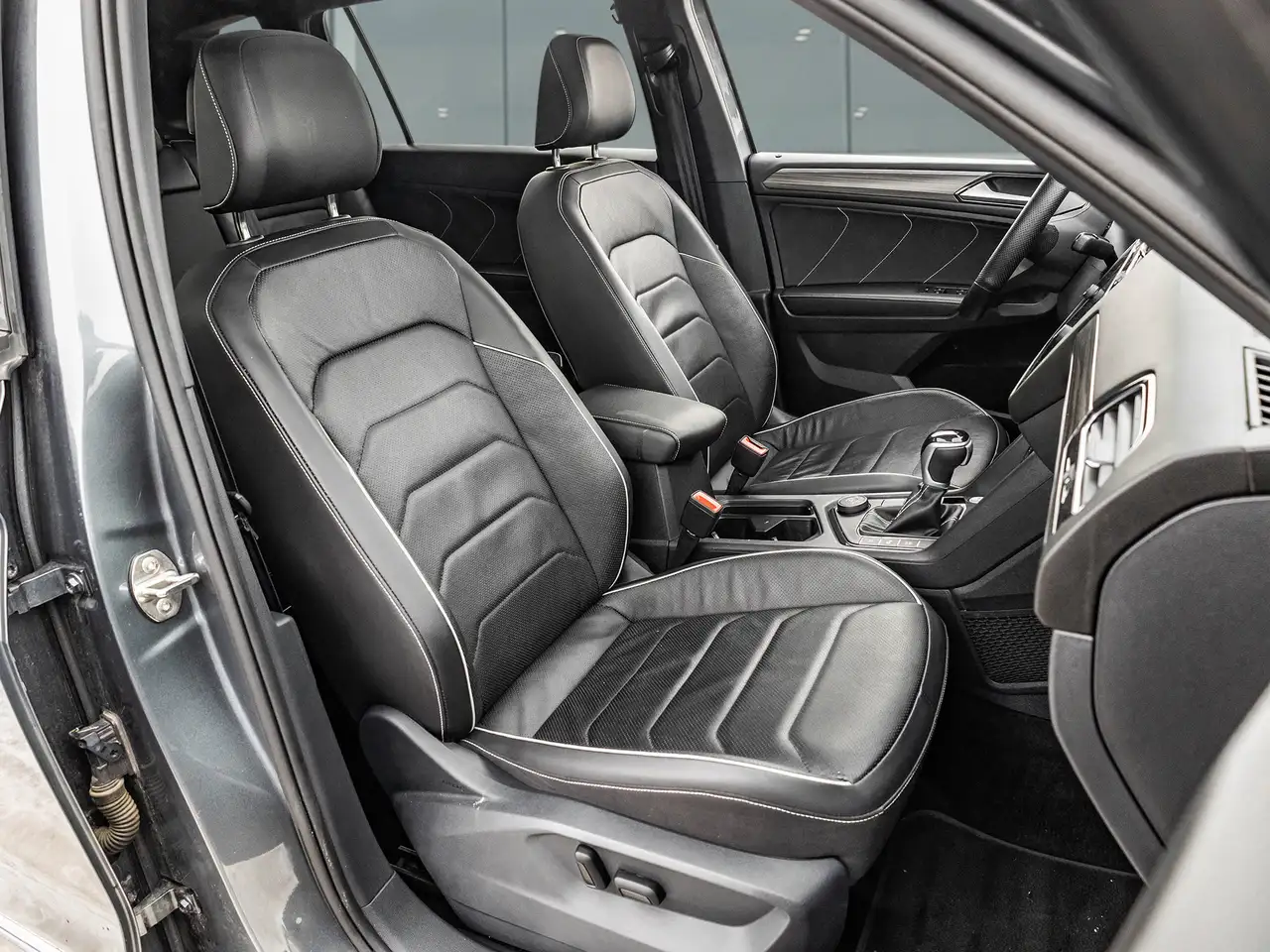 Volkswagen Tiguan снимка Volkswagen Tiguan