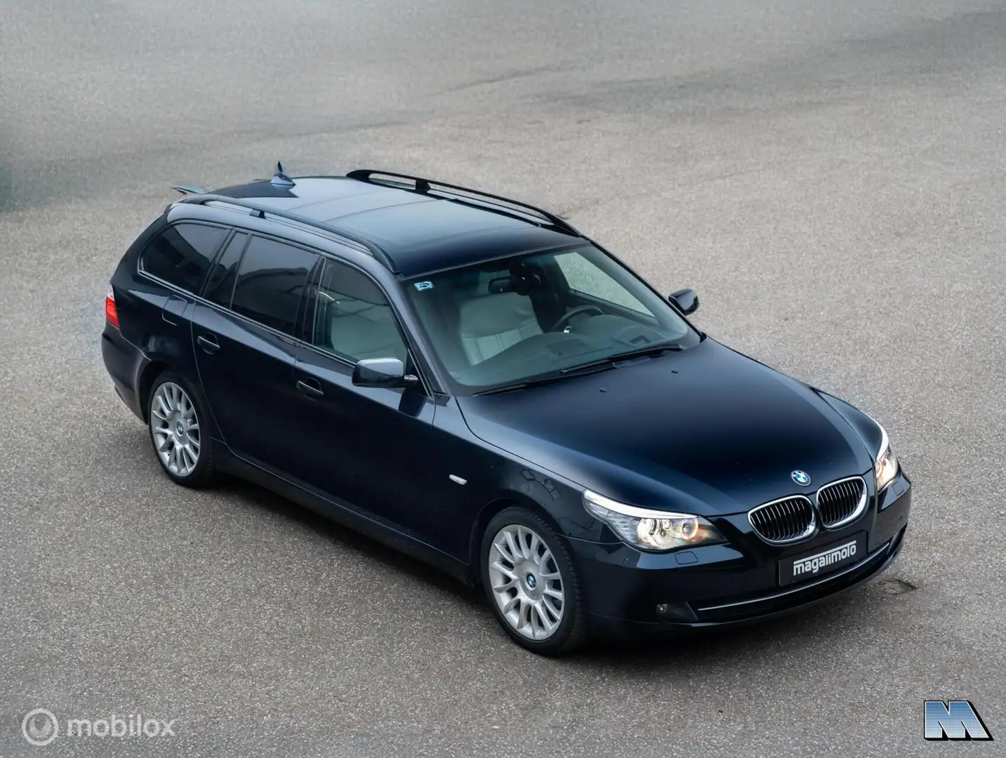 BMW 530 5-serie Touring 530i Individual Blauw - 2