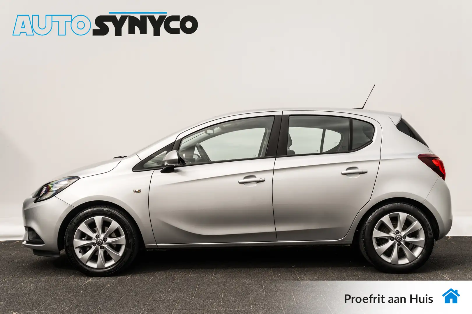Opel Corsa 1.4 90 Pk 5-drs. Favourite | Airco | Navigatie | 1 Grijs - 2