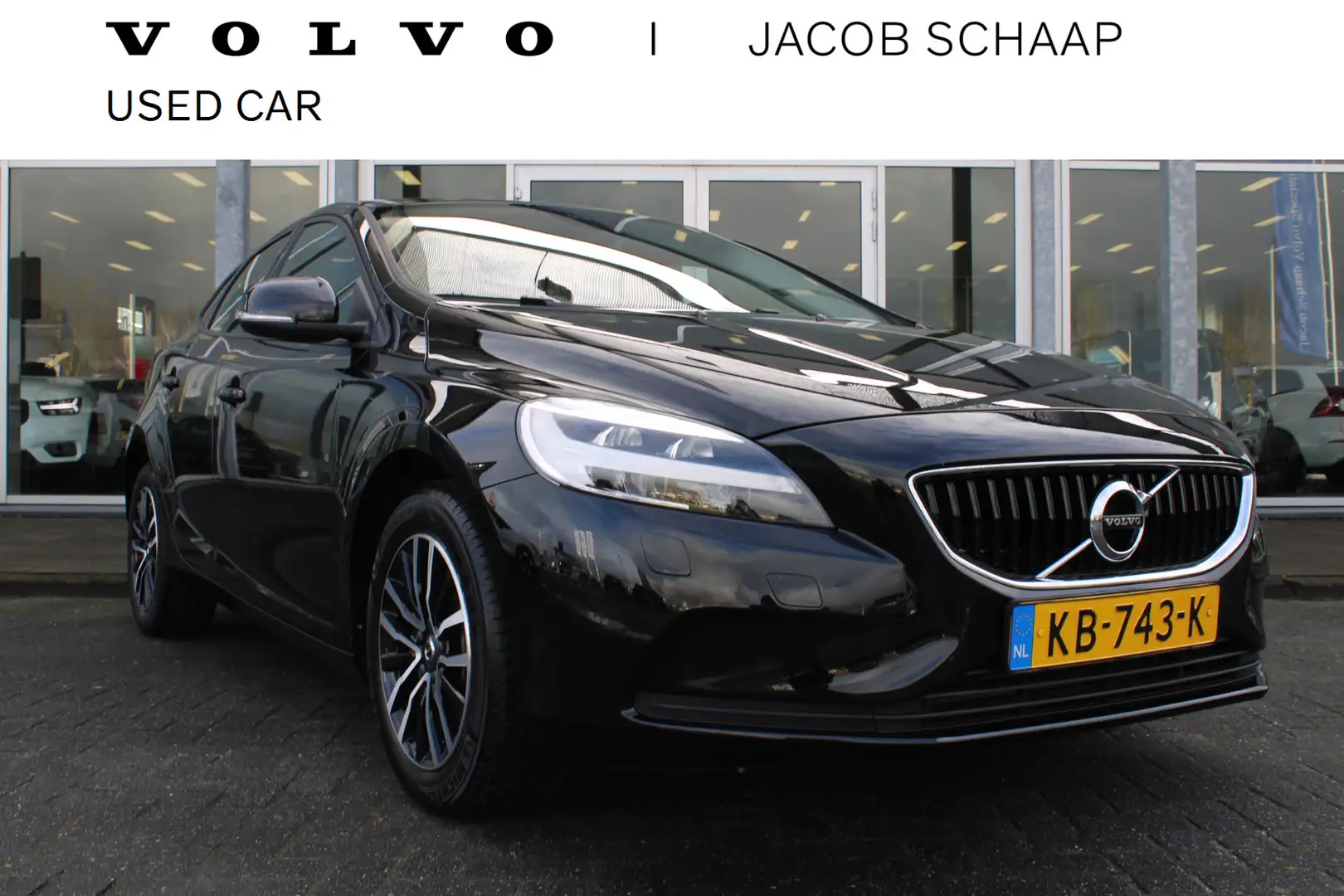 Volvo V40 T2 Automaat Momentum | Verw. Voorstoelen | Standka Noir - 1
