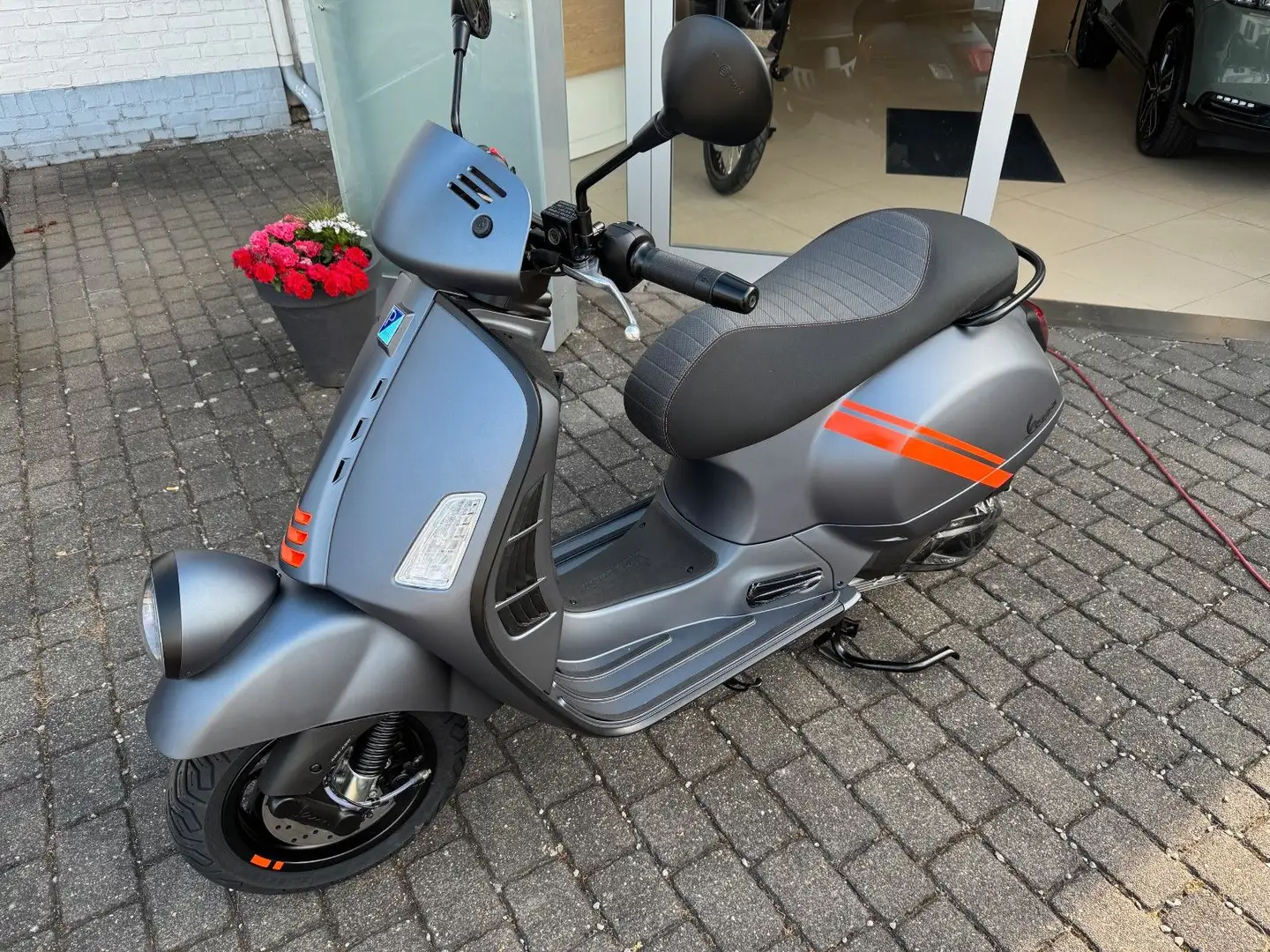 Vespa GTV 310 E5+ ABS Grau Matt Gris - 1