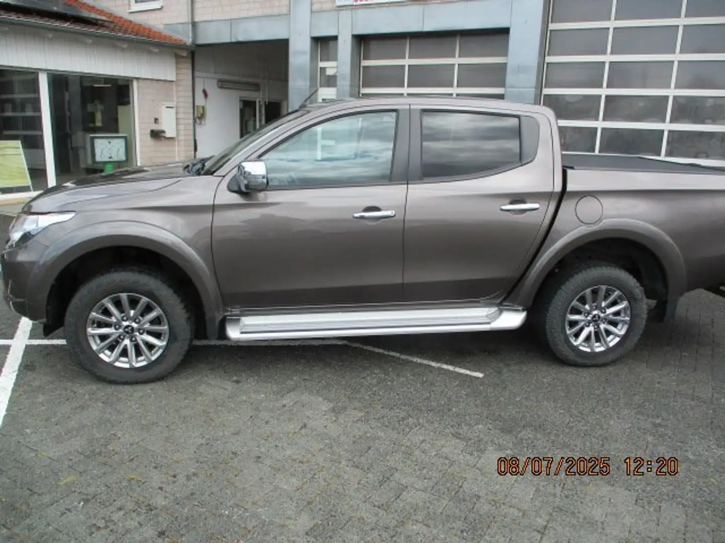 Mitsubishi L200 Pick Up 4x4 Autm. Double Cab Plus Braun - 2