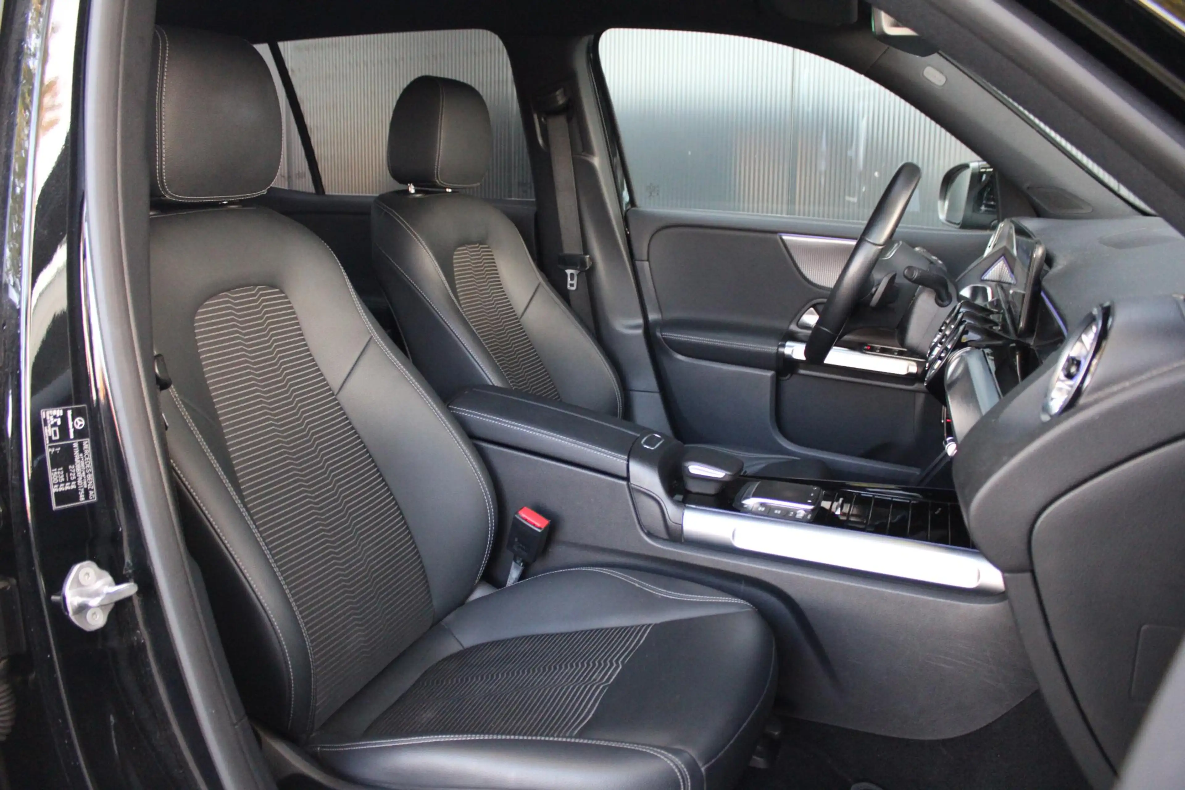 Mercedes-Benz EQB 250 Business Line 7 Persoons | Ambiente | CarPlay | Ge — photo 11