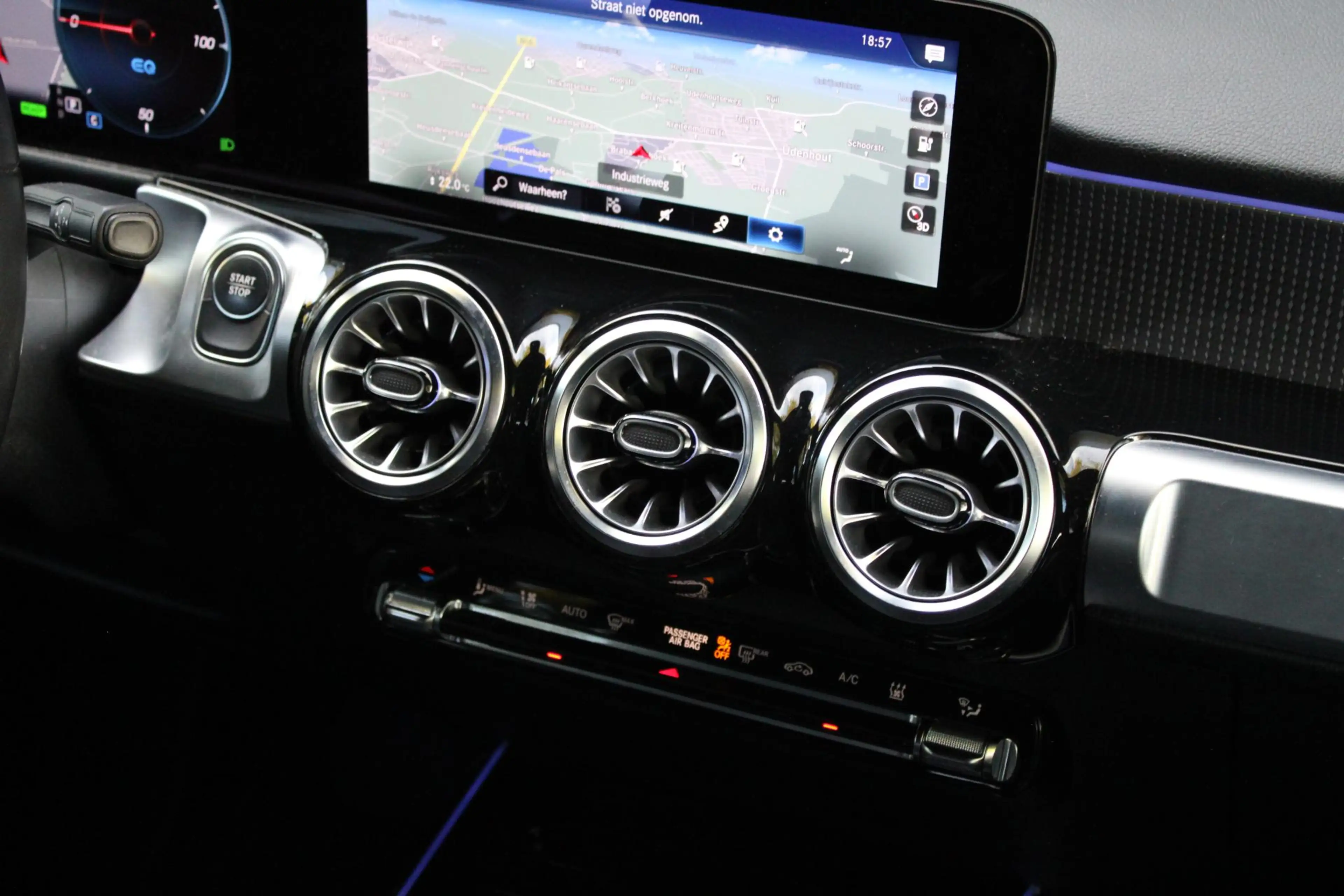 Mercedes-Benz EQB 250 Business Line 7 Persoons | Ambiente | CarPlay | Ge — photo 23