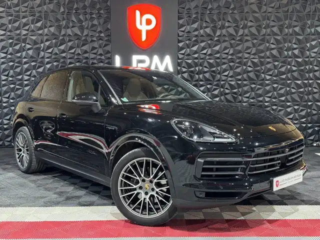 Porsche Cayenne main image