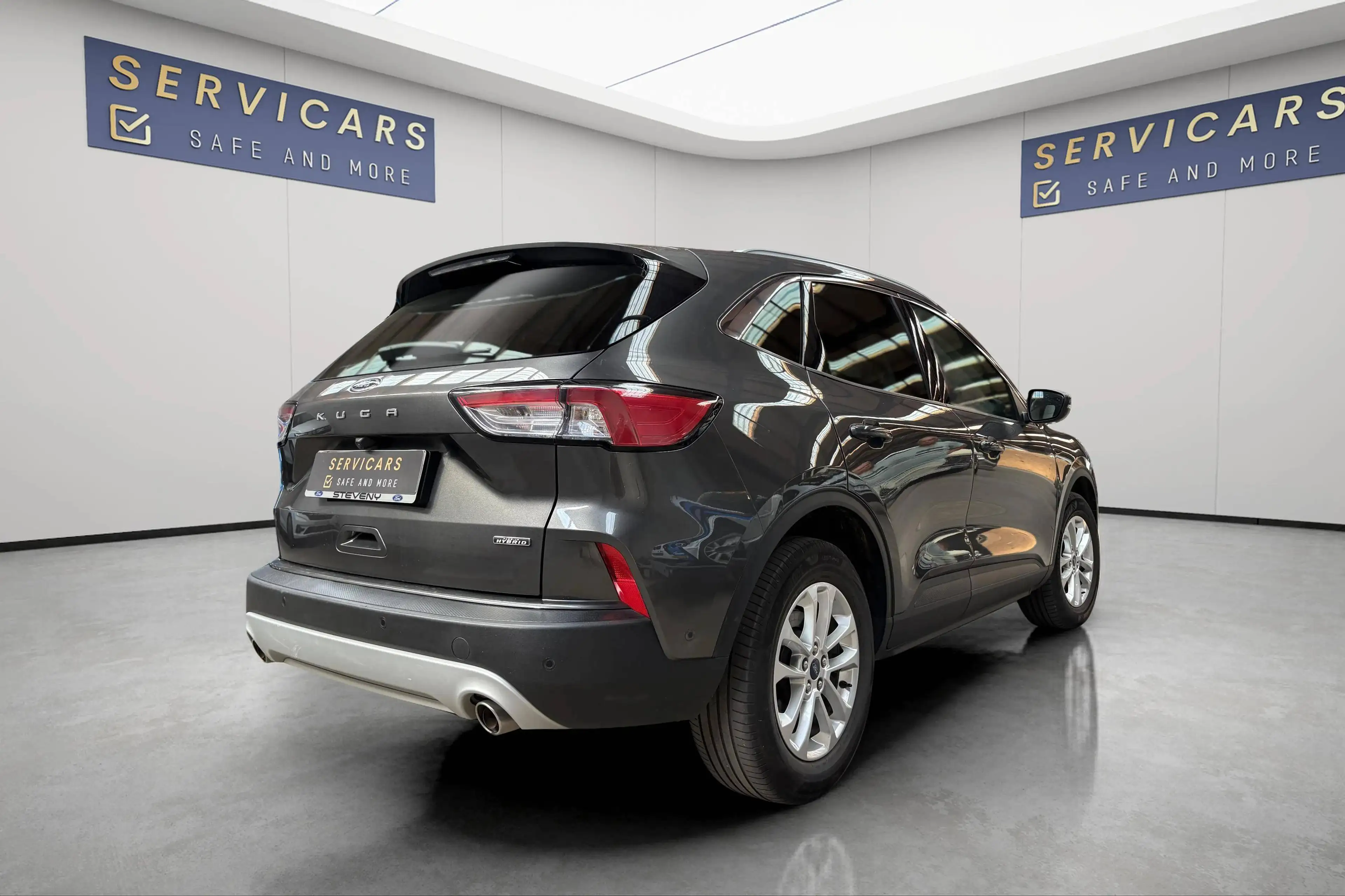 Ford Kuga Kuga PHEV 2.5 EcoBoost FWD Titanium / AUTO / PAR ASSIST / GARANTIE 12 MOIS — photo 5