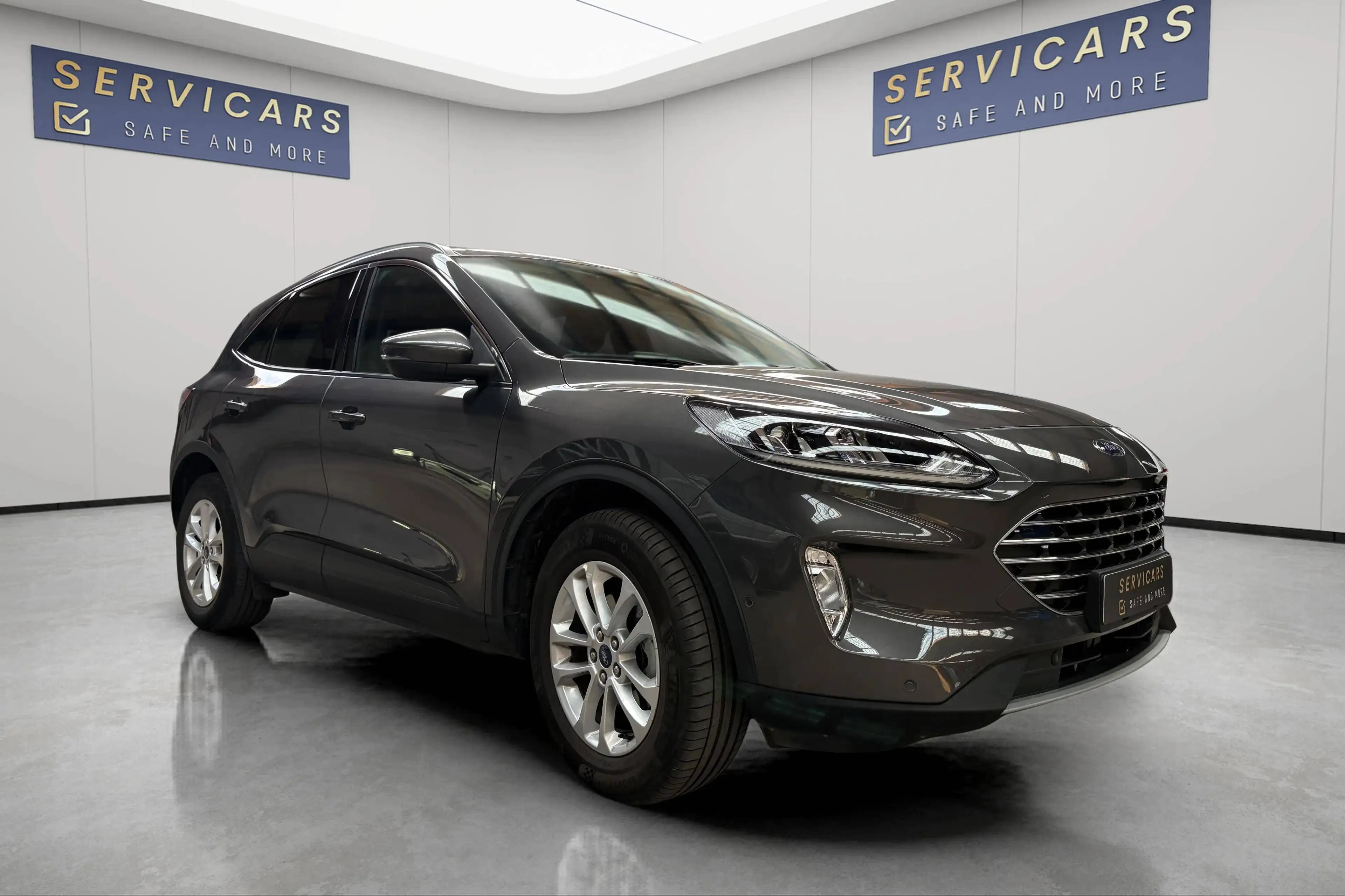 Ford Kuga Kuga PHEV 2.5 EcoBoost FWD Titanium / AUTO / PAR ASSIST / GARANTIE 12 MOIS — photo 4