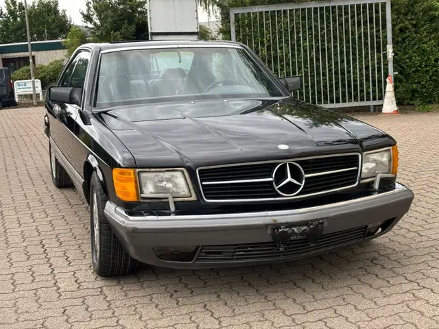 Mercedes-Benz 560 C126 560 SEC COUPE 040 SCHWARZ