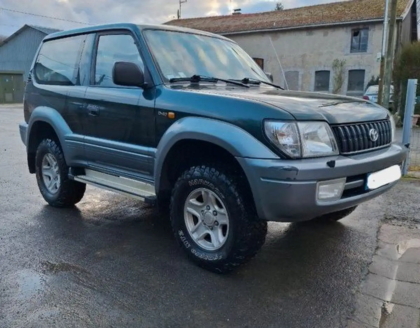 Toyota Land Cruiser - 2