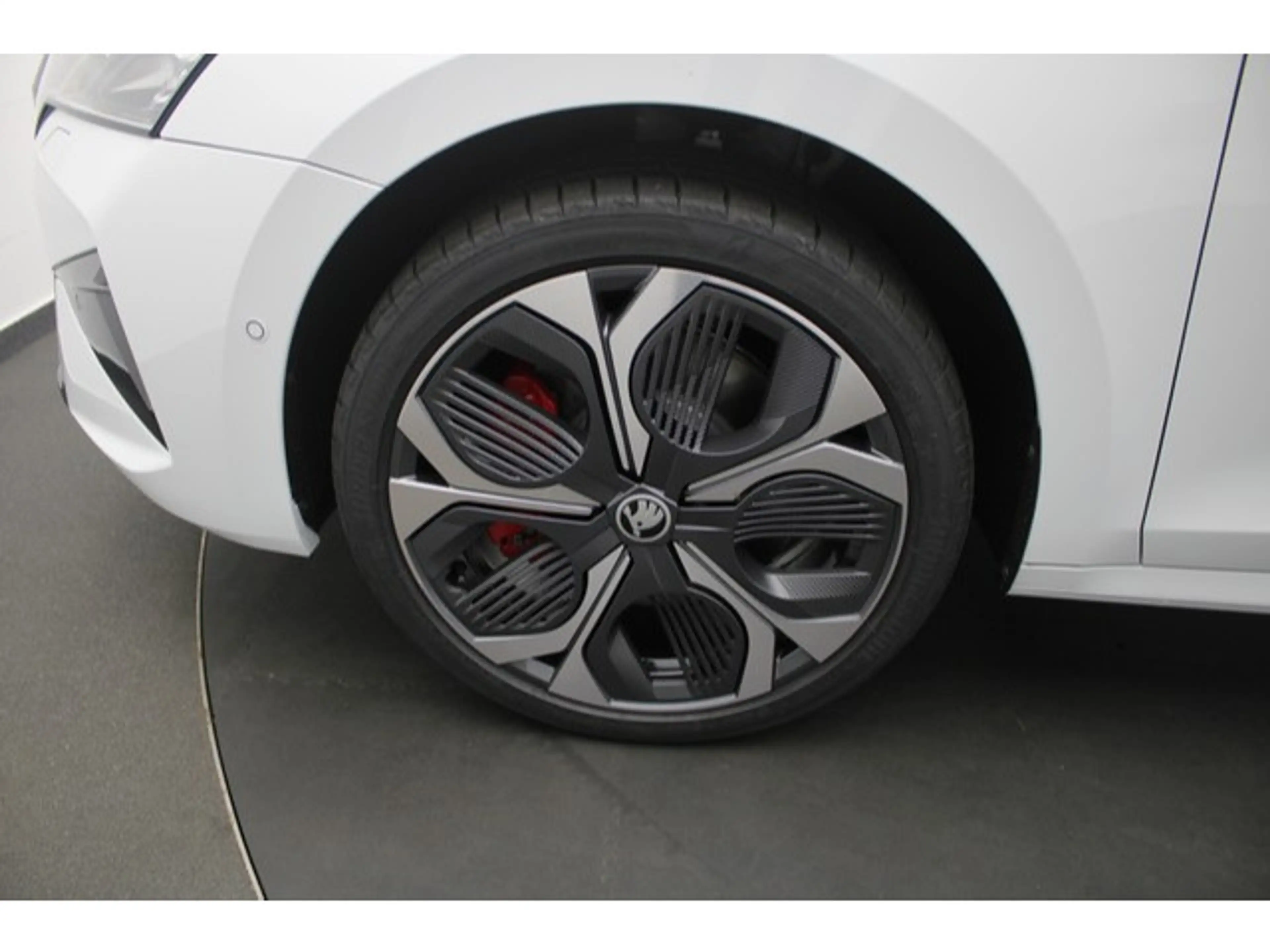 Skoda Octavia Combi 2.0 TSI DSG RS RS — photo 6