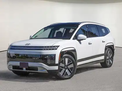 White 2026 Hyundai Ioniq 9 Preferred AWD SUV / Crossover Automatic