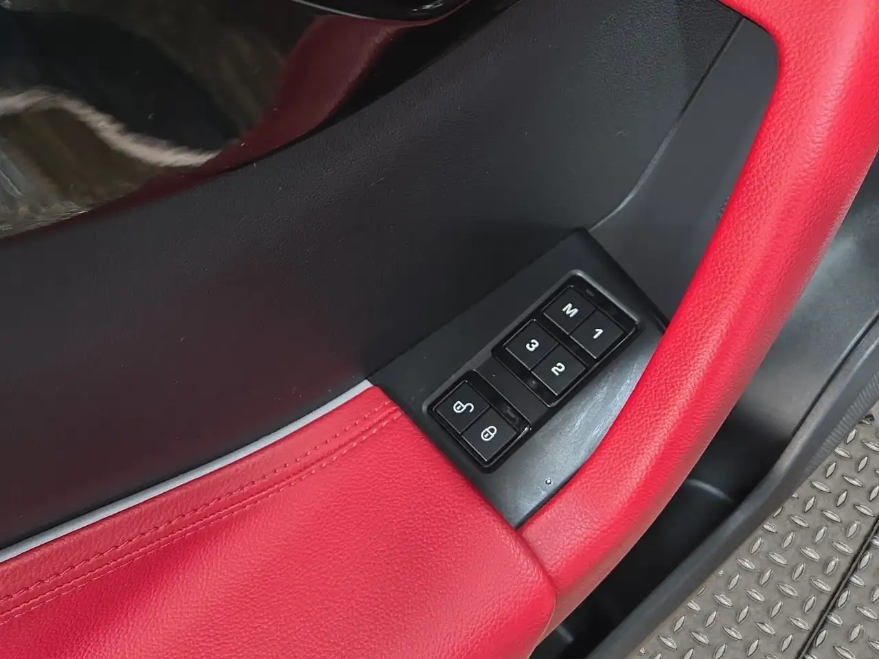 Jaguar F-Pace снимка Jaguar F-Pace