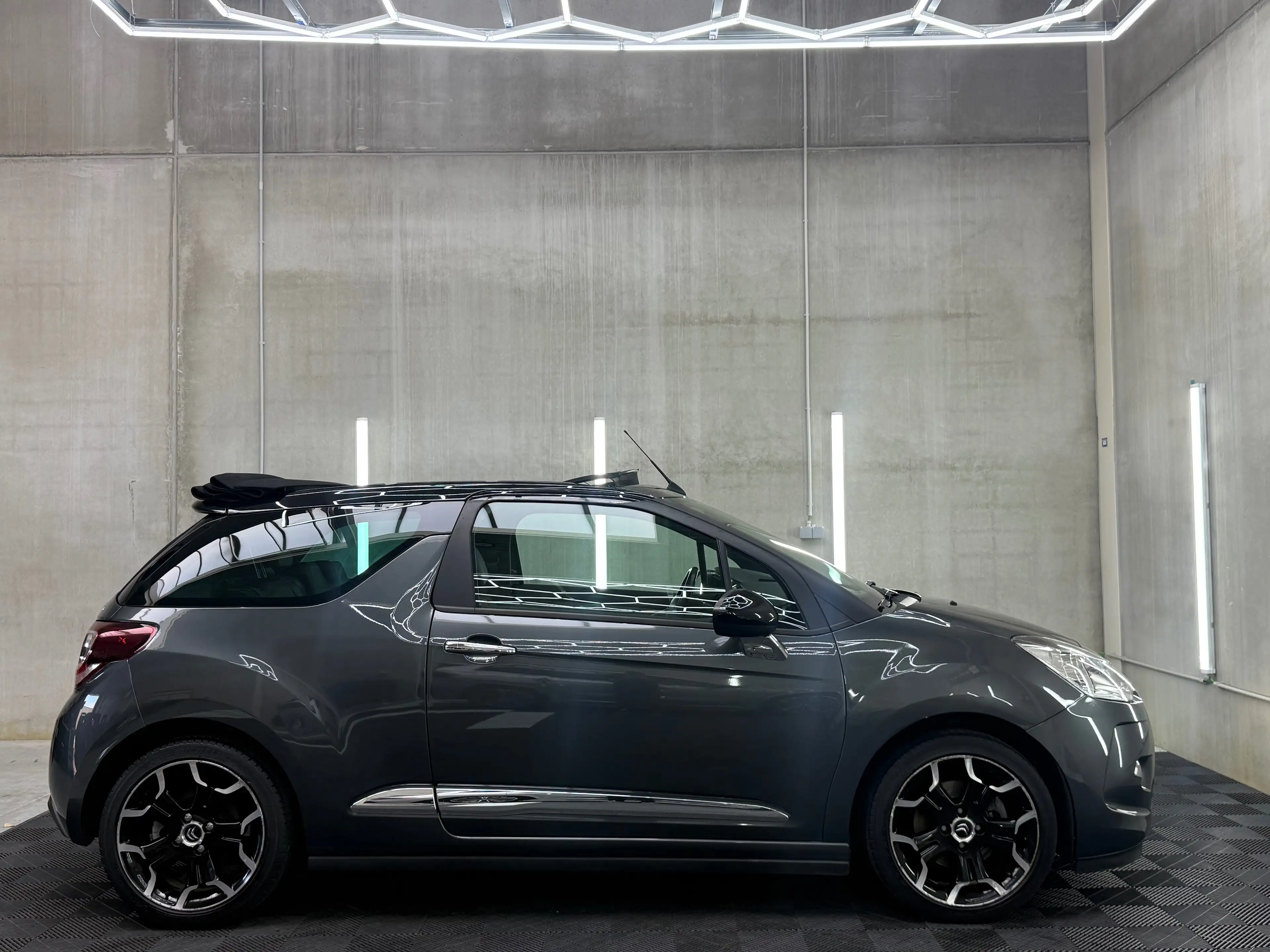 Citroen DS3 CABRIO/LEER/ZETELVERWRMNG/GARANTIE — photo 7