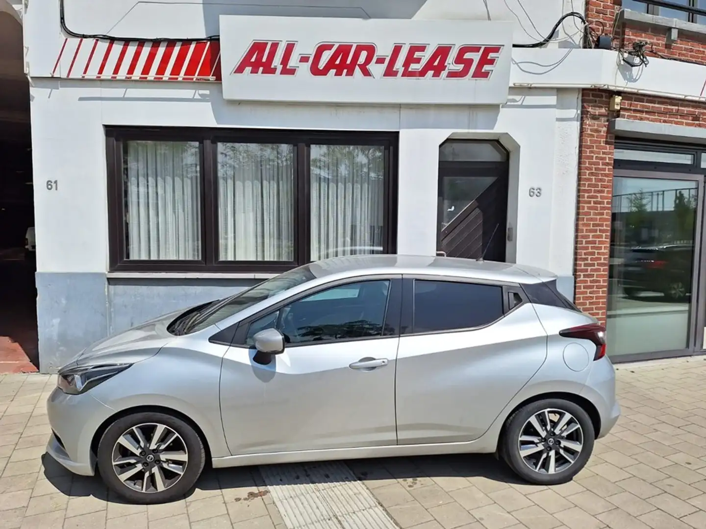 Nissan Micra N-Connecta IG-T 100 Zilver - 1