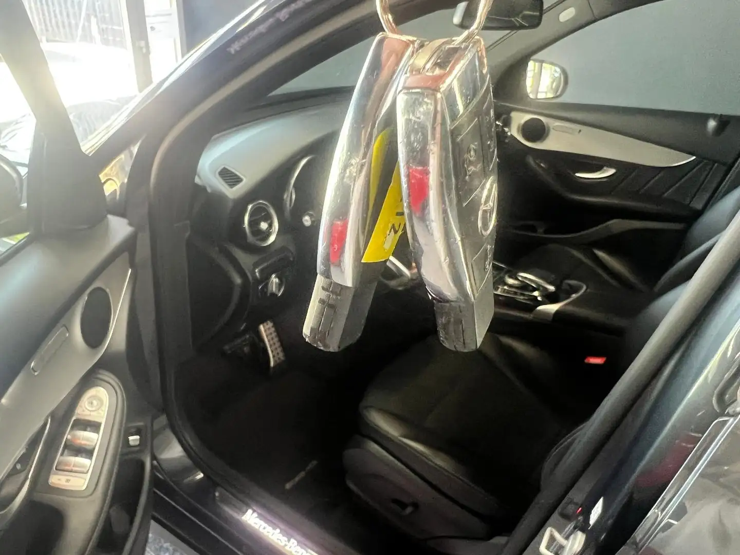 Mercedes-Benz GLC 250 GLC 250 d 4Matic AMG LINE Gris - 1
