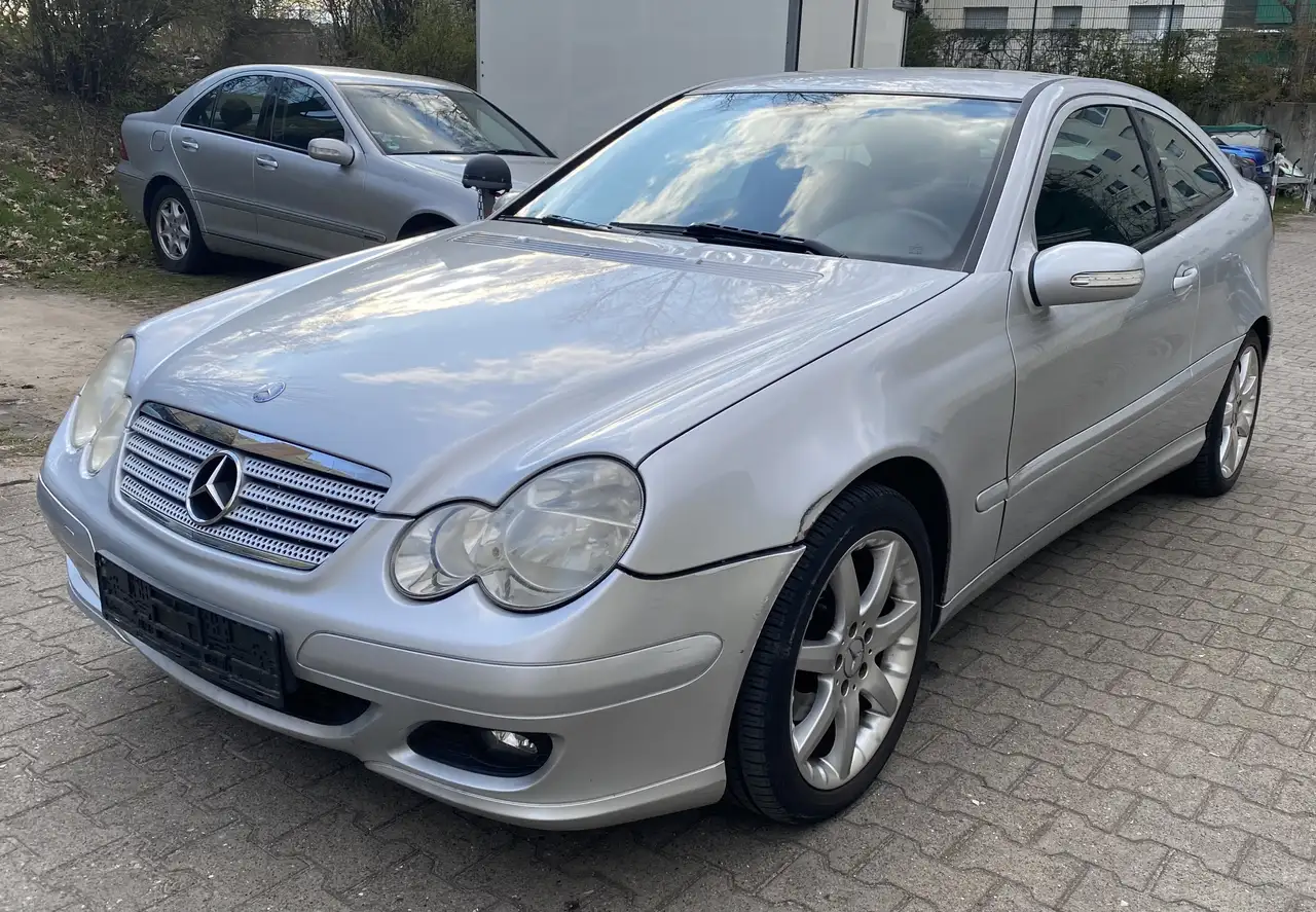 Mercedes-Benz C 180