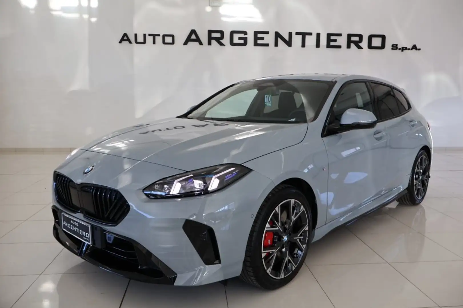 BMW 118 d MSport Pro solo 3.377km!!!!! cerchi 18 pinze r Gris - 1