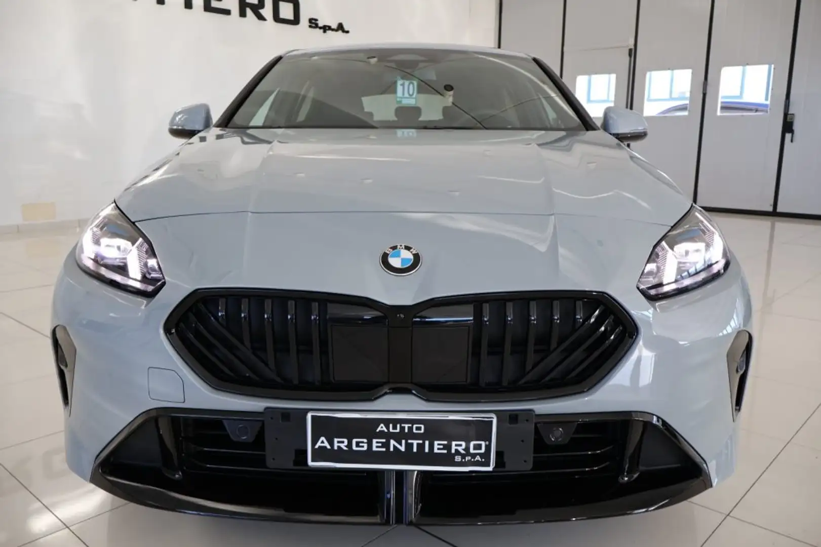 BMW 118 d MSport Pro solo 3.377km!!!!! cerchi 18 pinze r Gris - 2