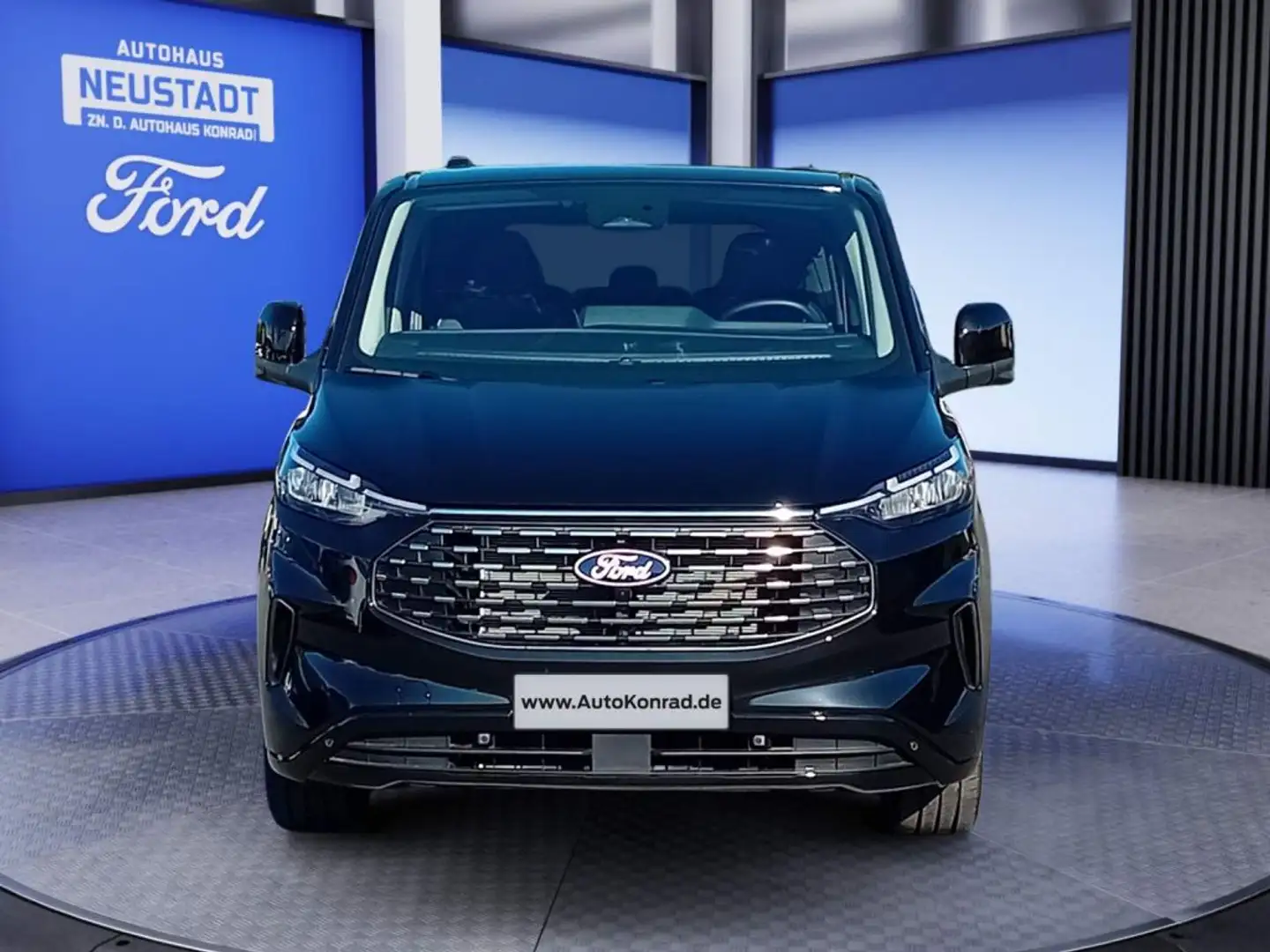 Ford Tourneo Custom 320 L1H1 VA Autm. Titanium X *AHK*8 Einzelsitze* Чёрный - 2