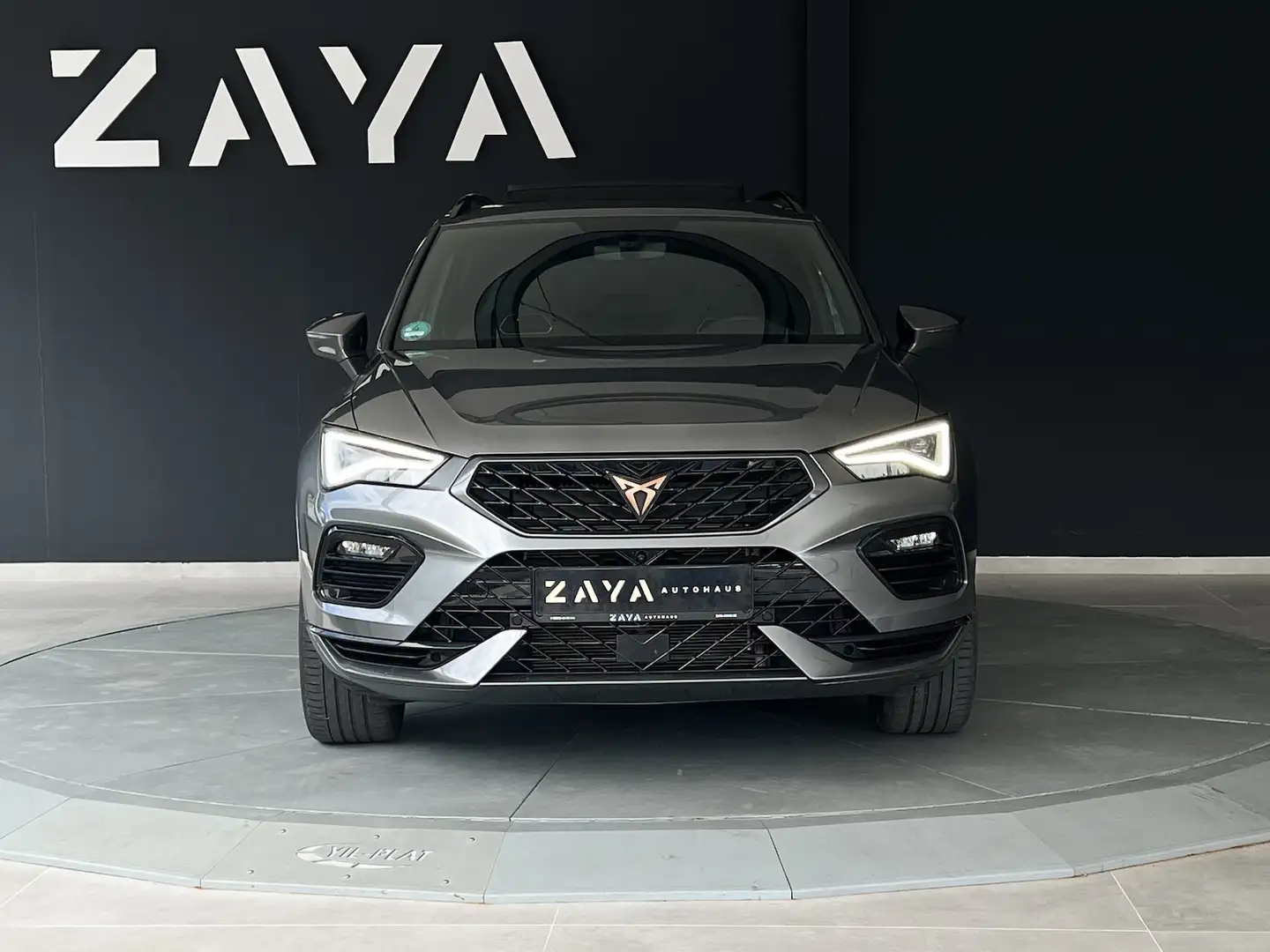 CUPRA Ateca 2.0 TSI 4x4*PANO*360°*NAVI*LED* Šedá - 2